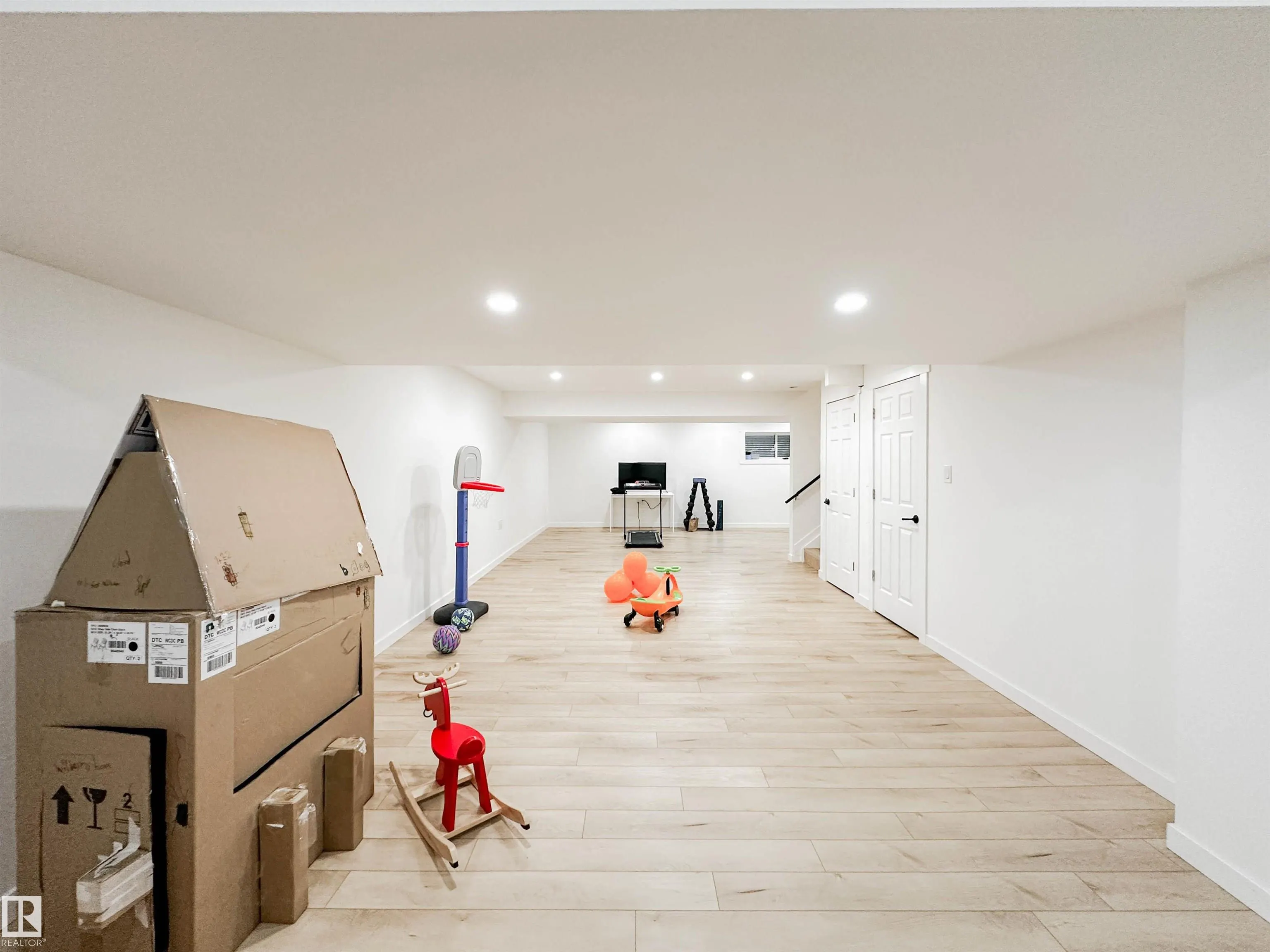 13007 213 Street