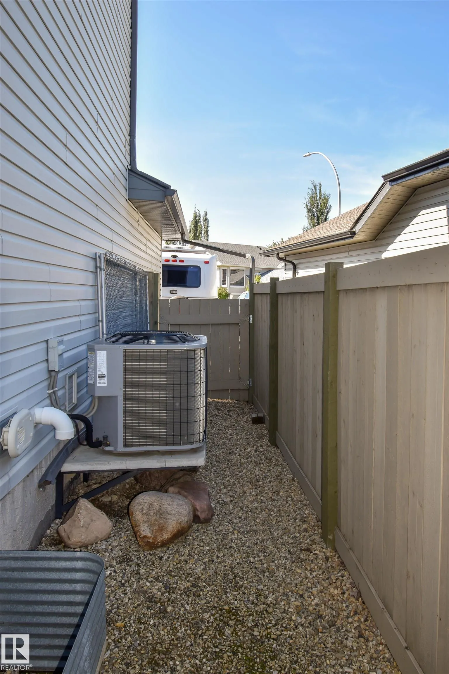 41 Landon Crescent