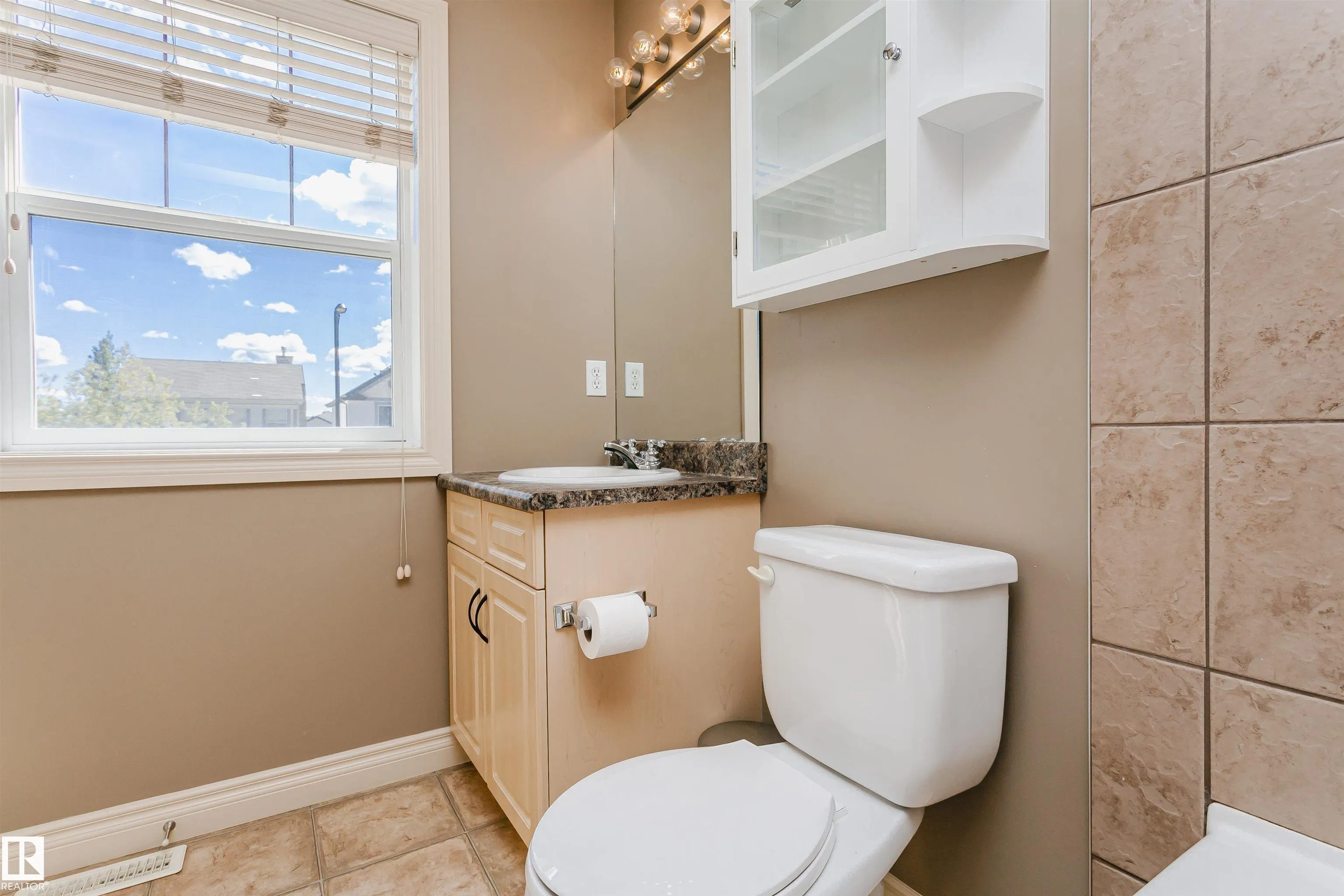 6 SUMMERTON Landing