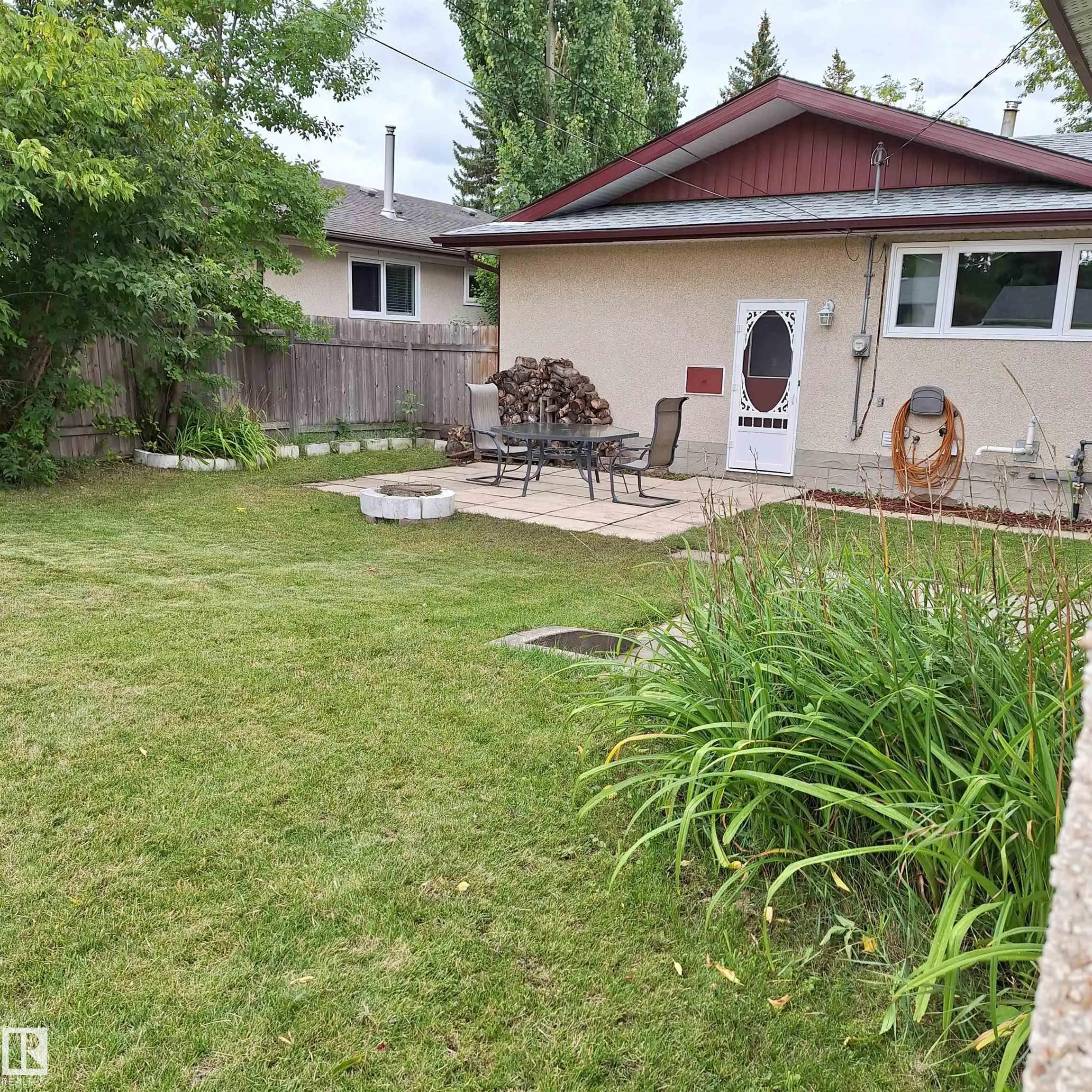 893 BIRCH Avenue