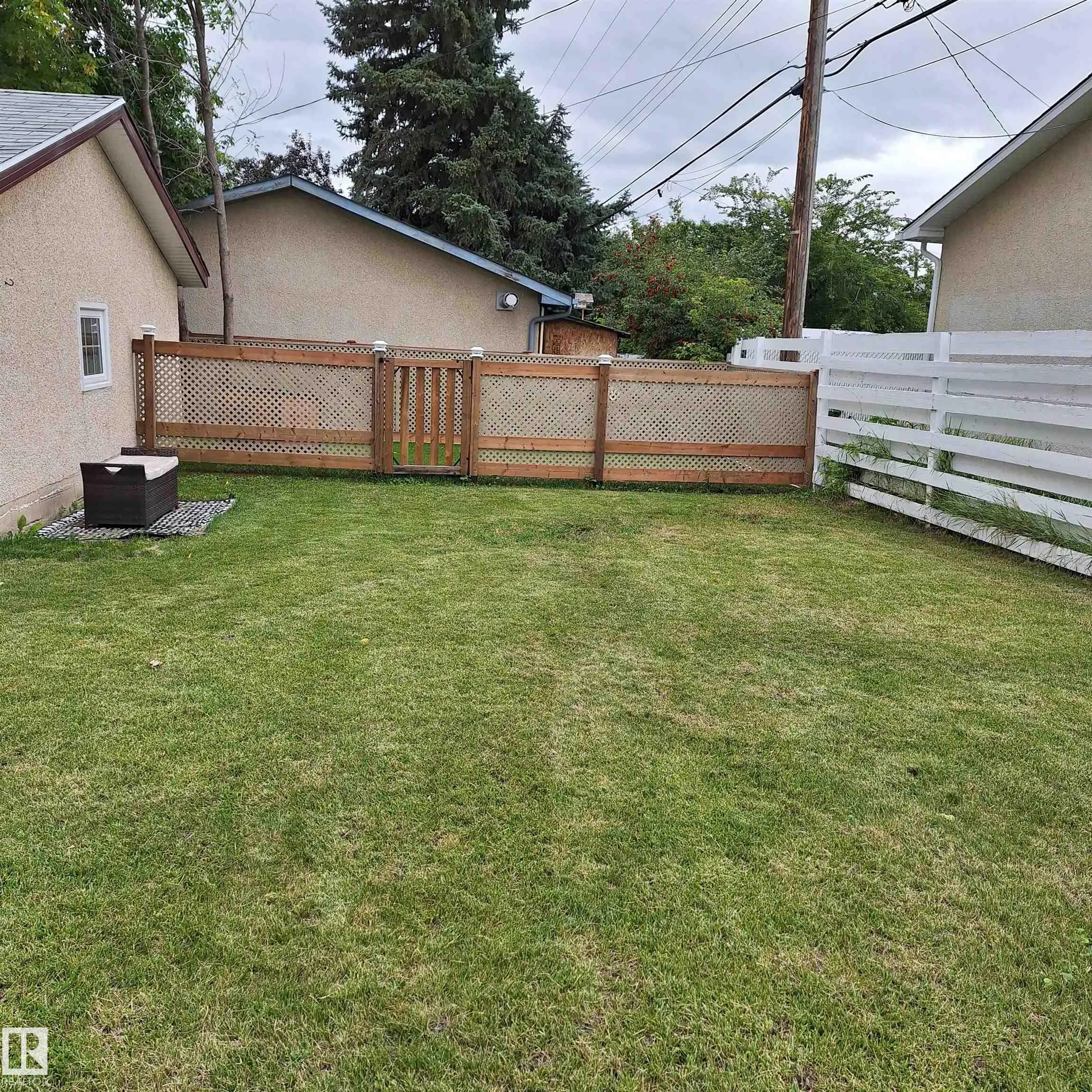 893 BIRCH Avenue