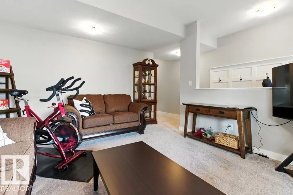 305 HAWKS RIDGE Boulevard