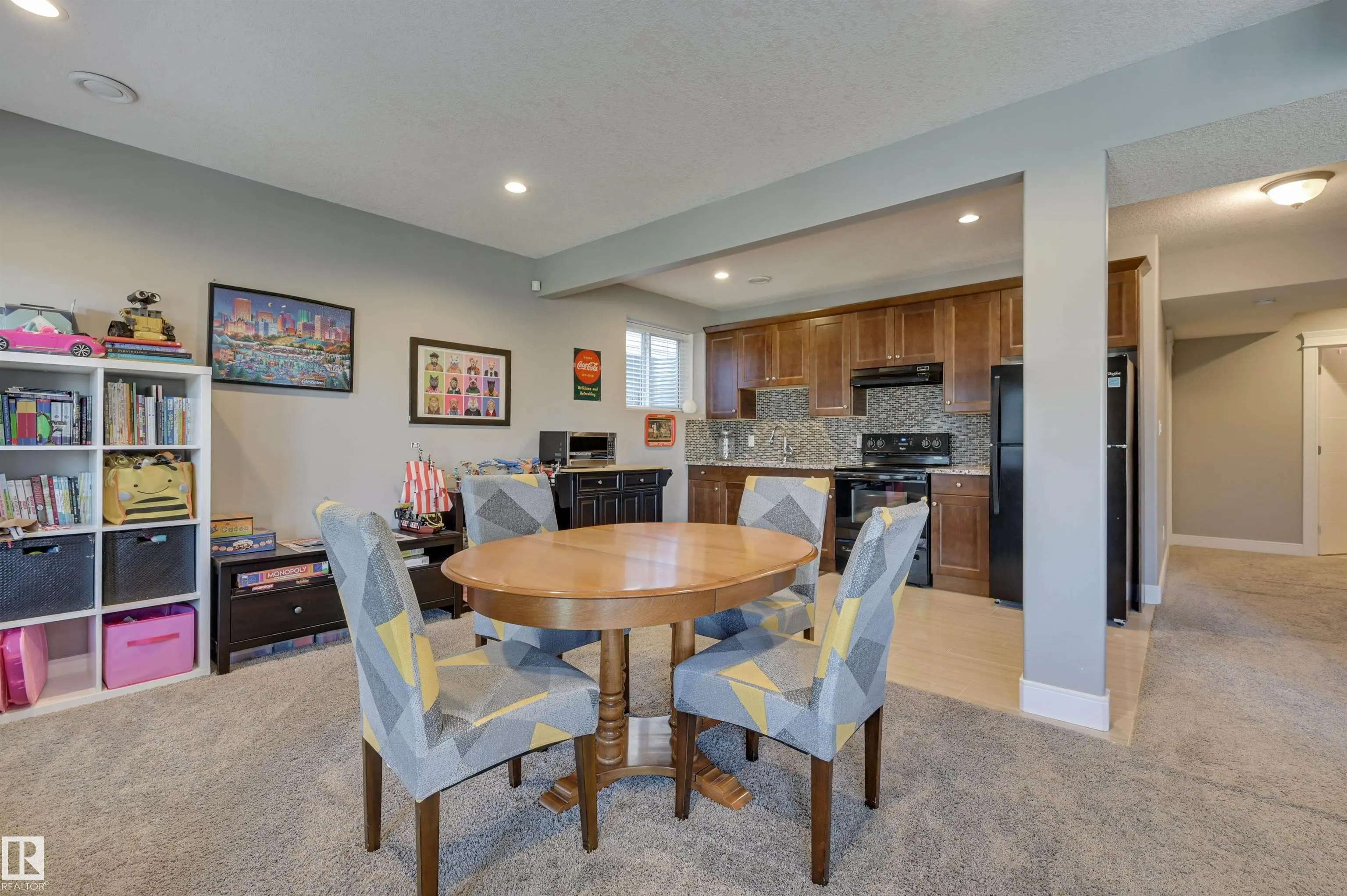 1418 HAYS Way