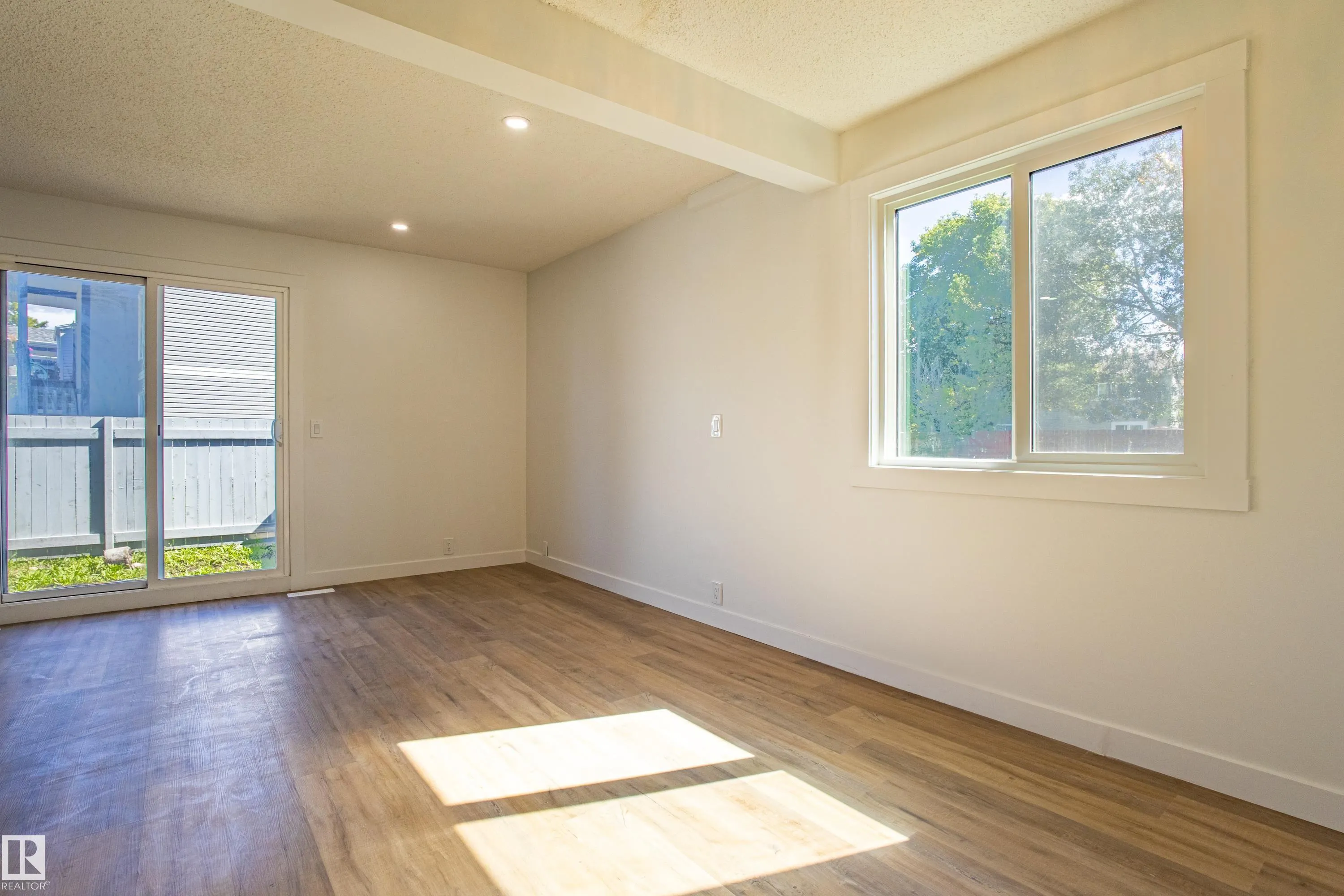 1411 MILL WOODS