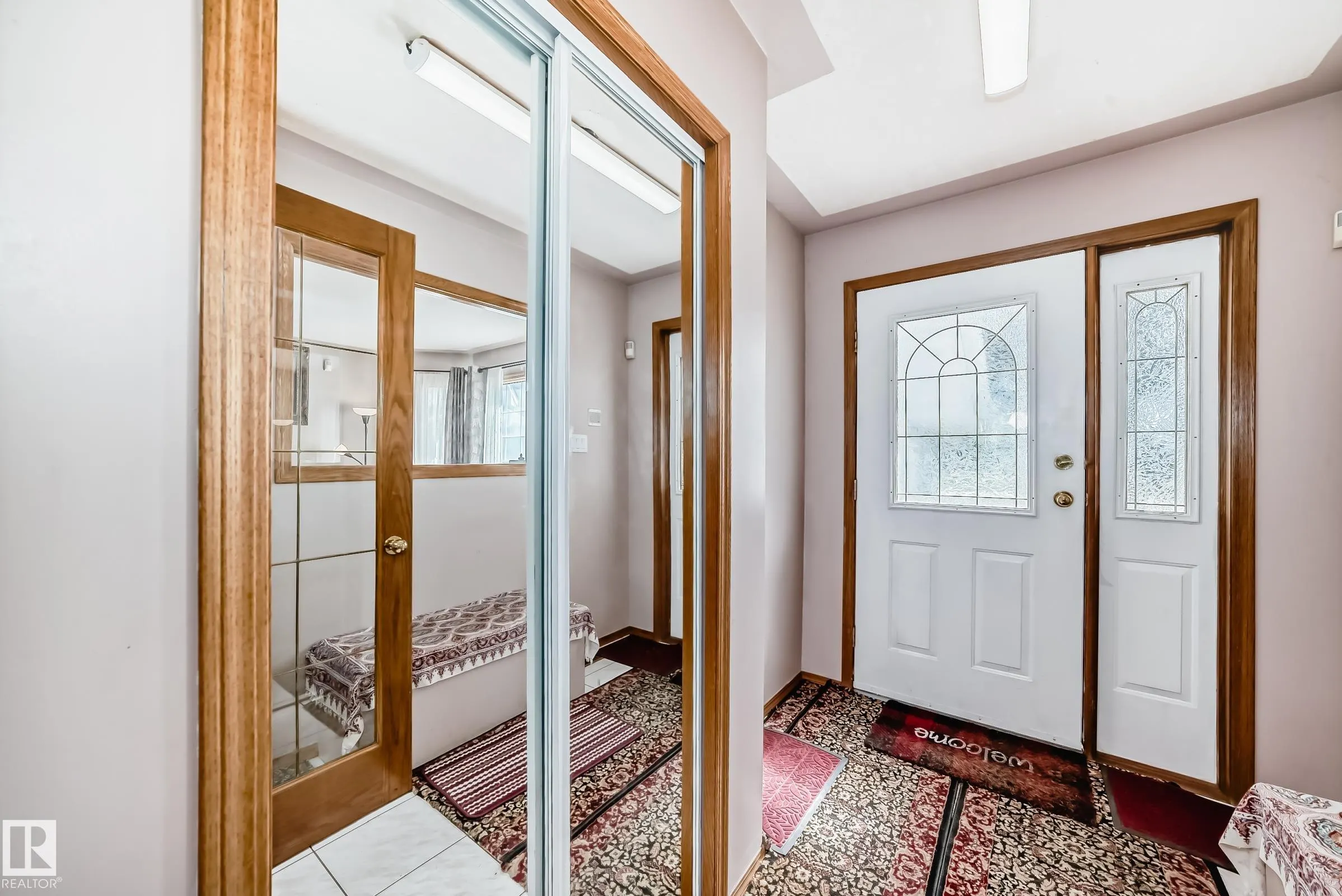 1068 JAMES Crescent