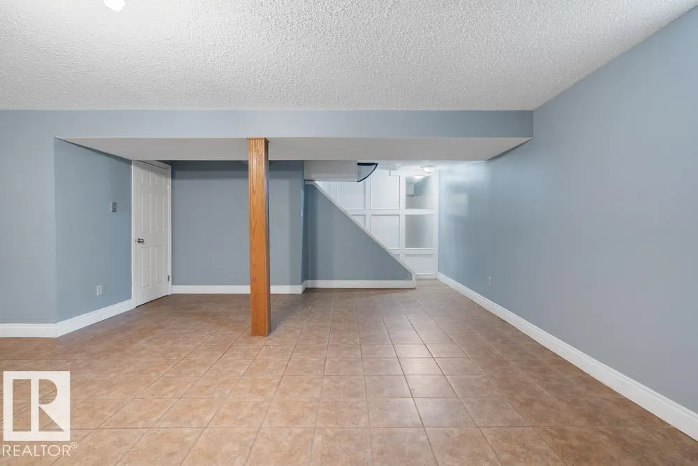 4306 SOUTH PARK Drive