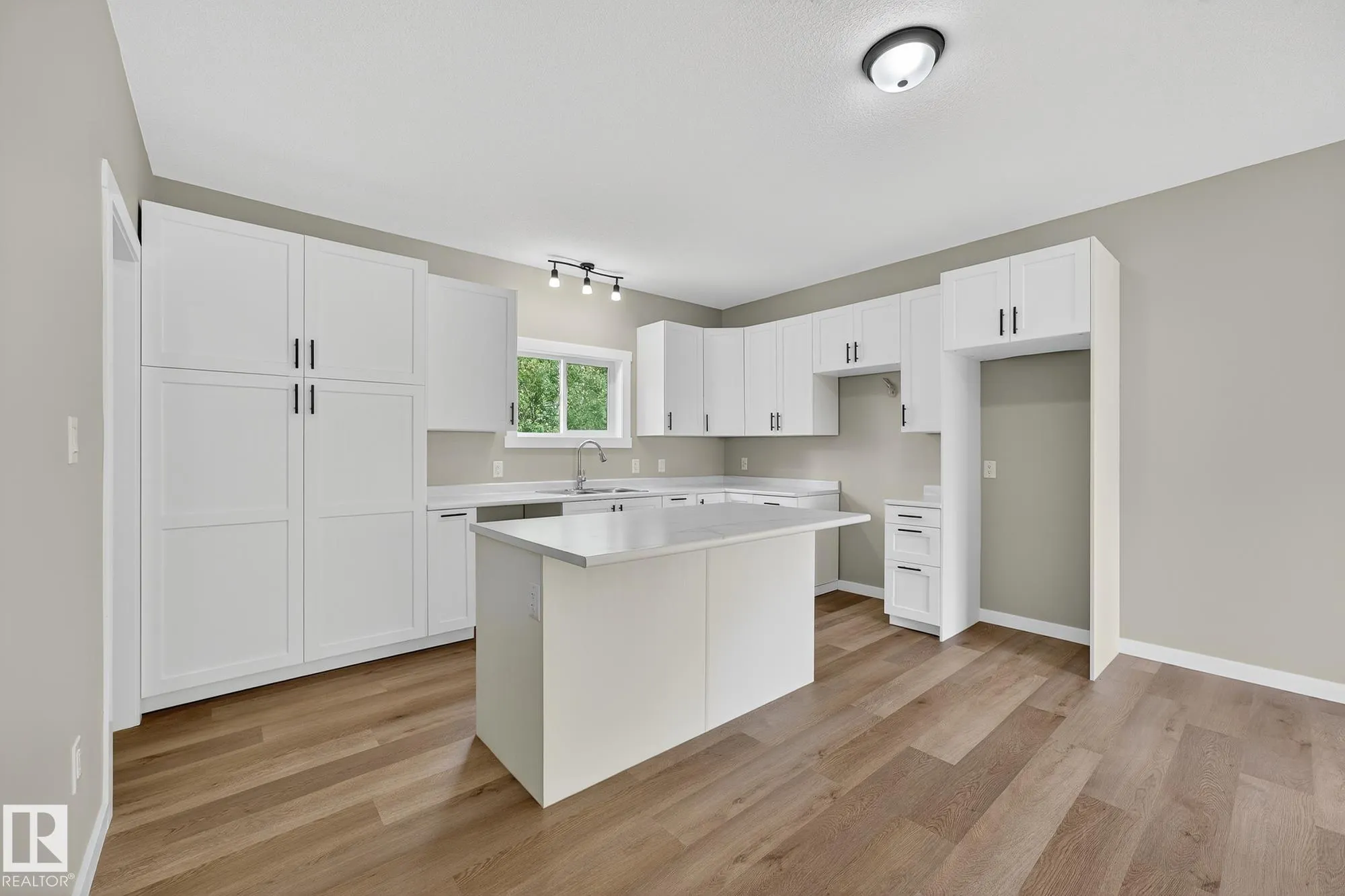 4008 Nakamun Drive