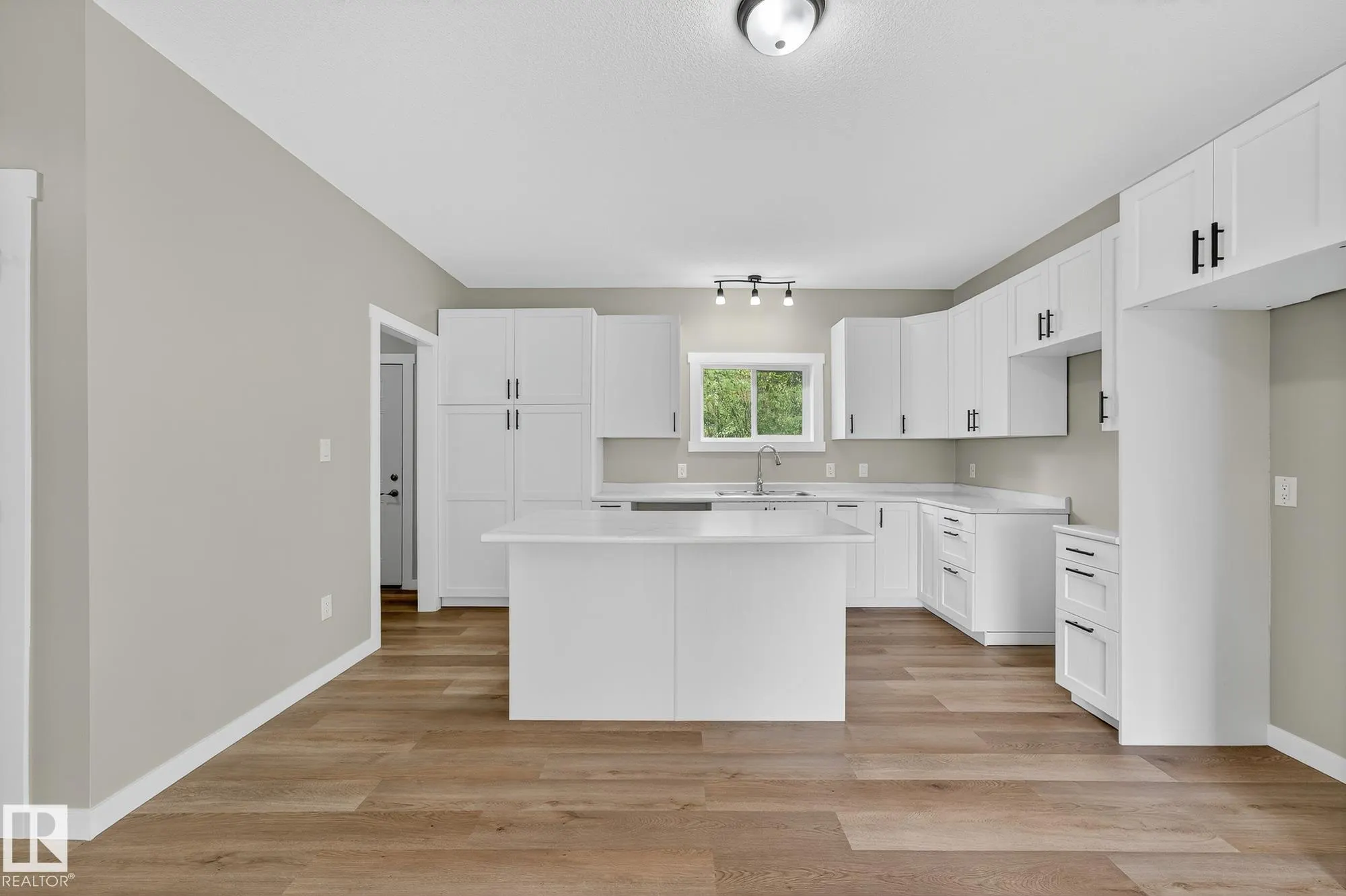 4008 Nakamun Drive