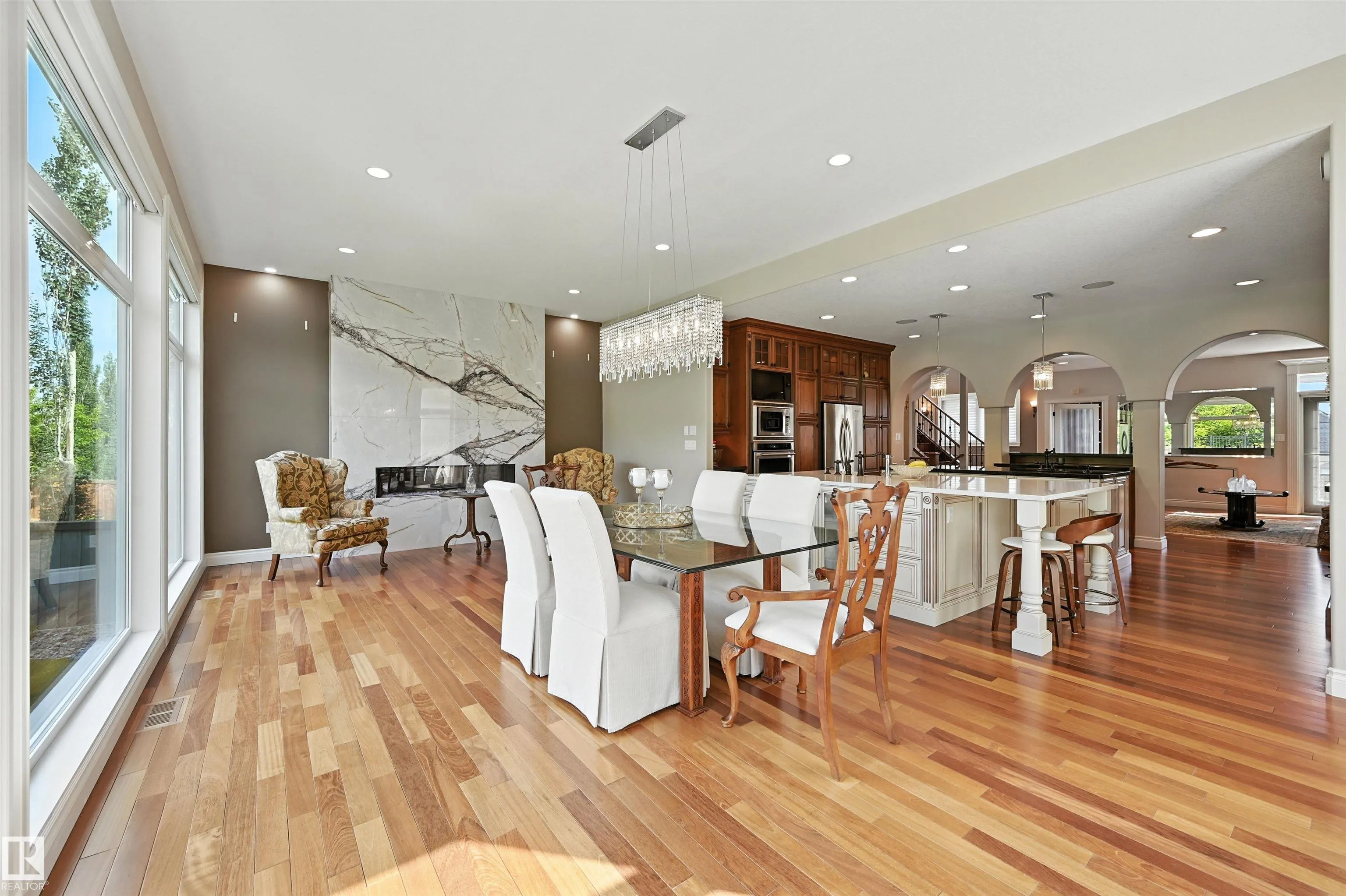 2426 MARTELL Crescent