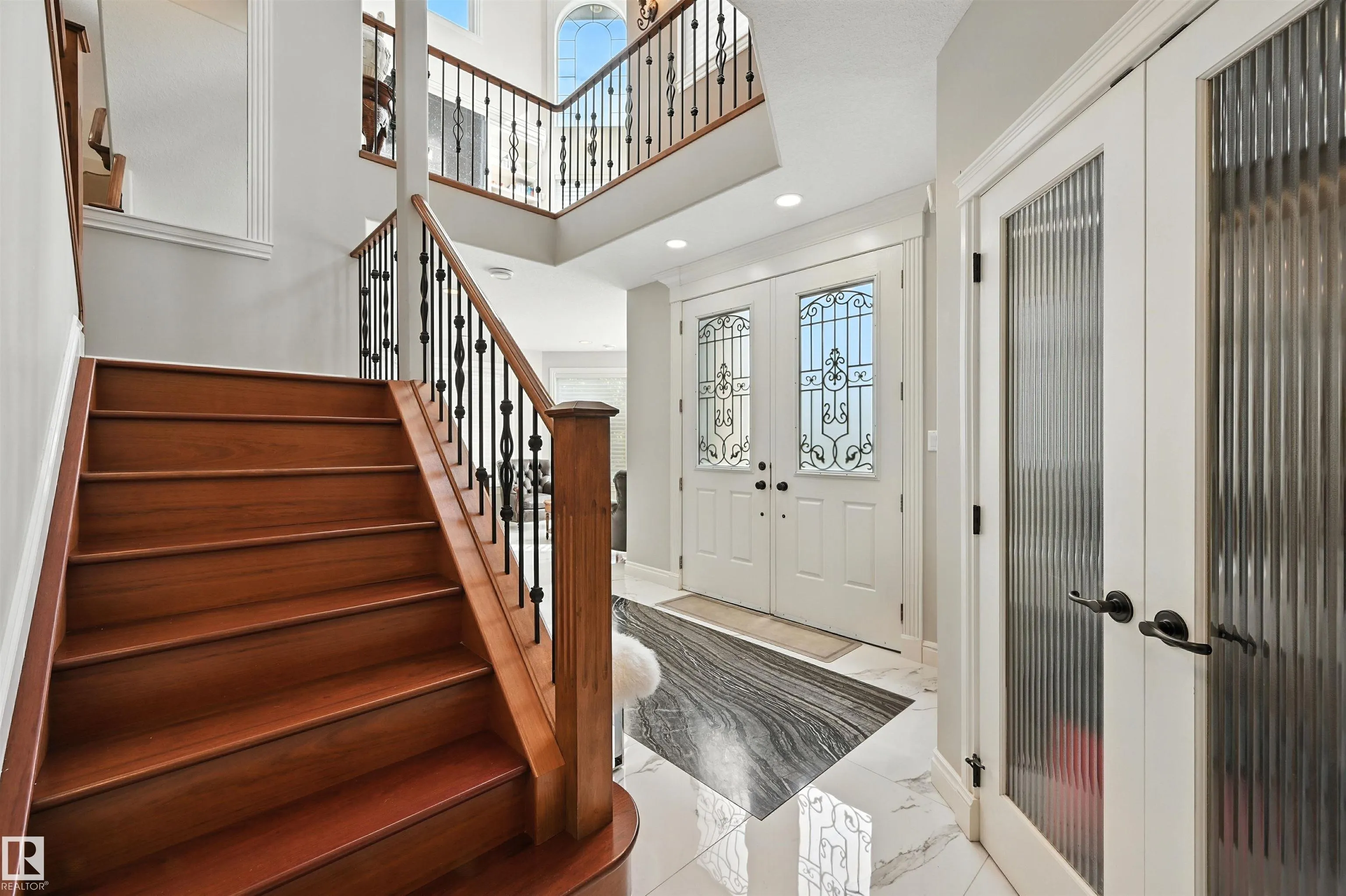 2426 MARTELL Crescent
