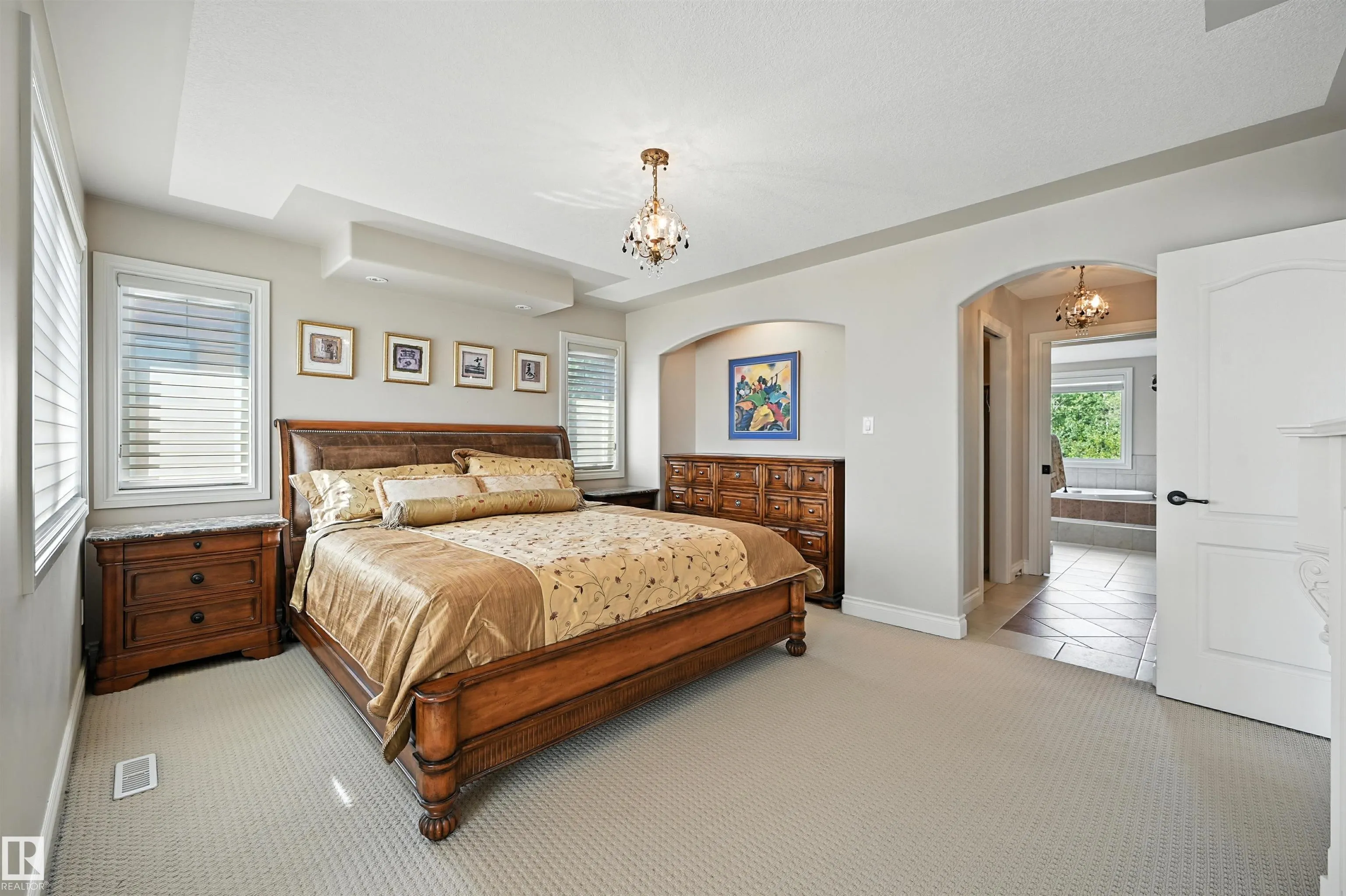 2426 MARTELL Crescent