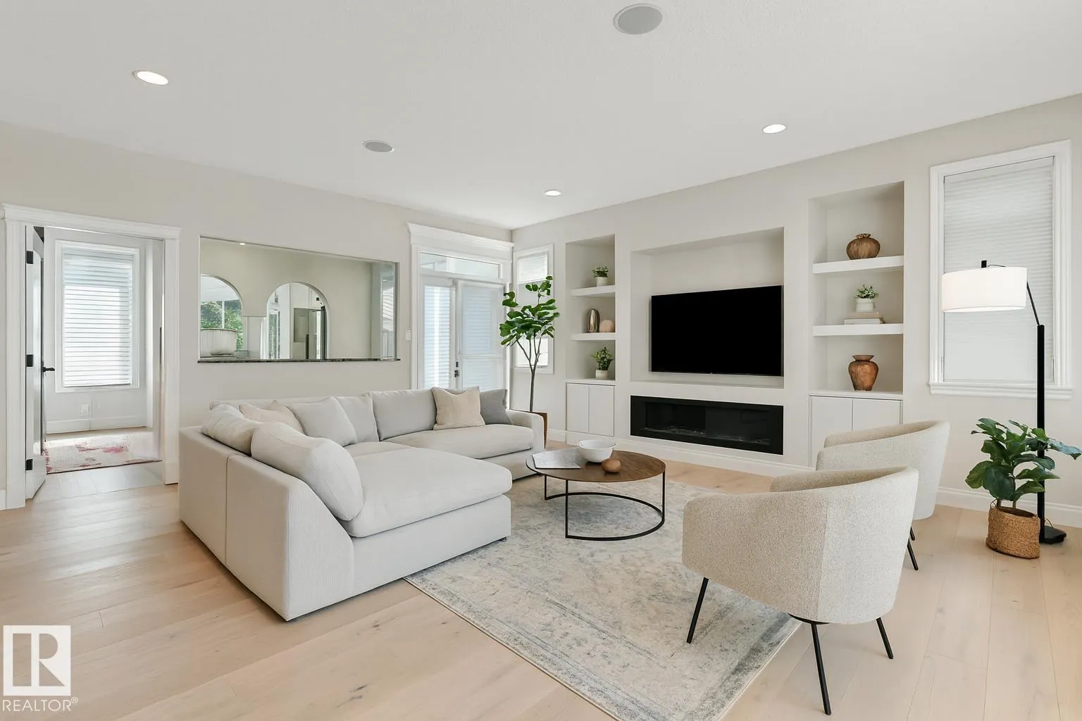 2426 MARTELL Crescent