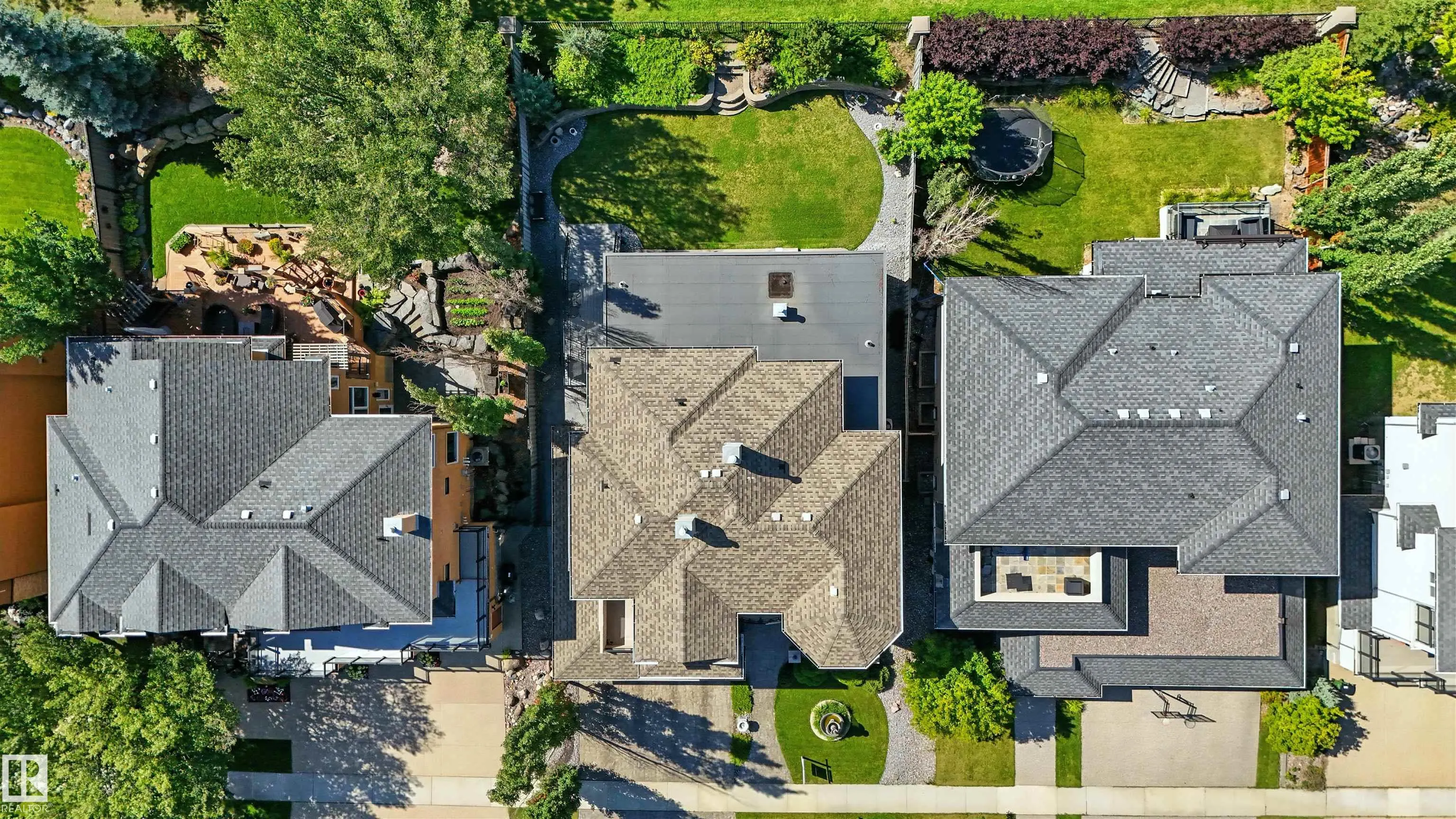 2426 MARTELL Crescent