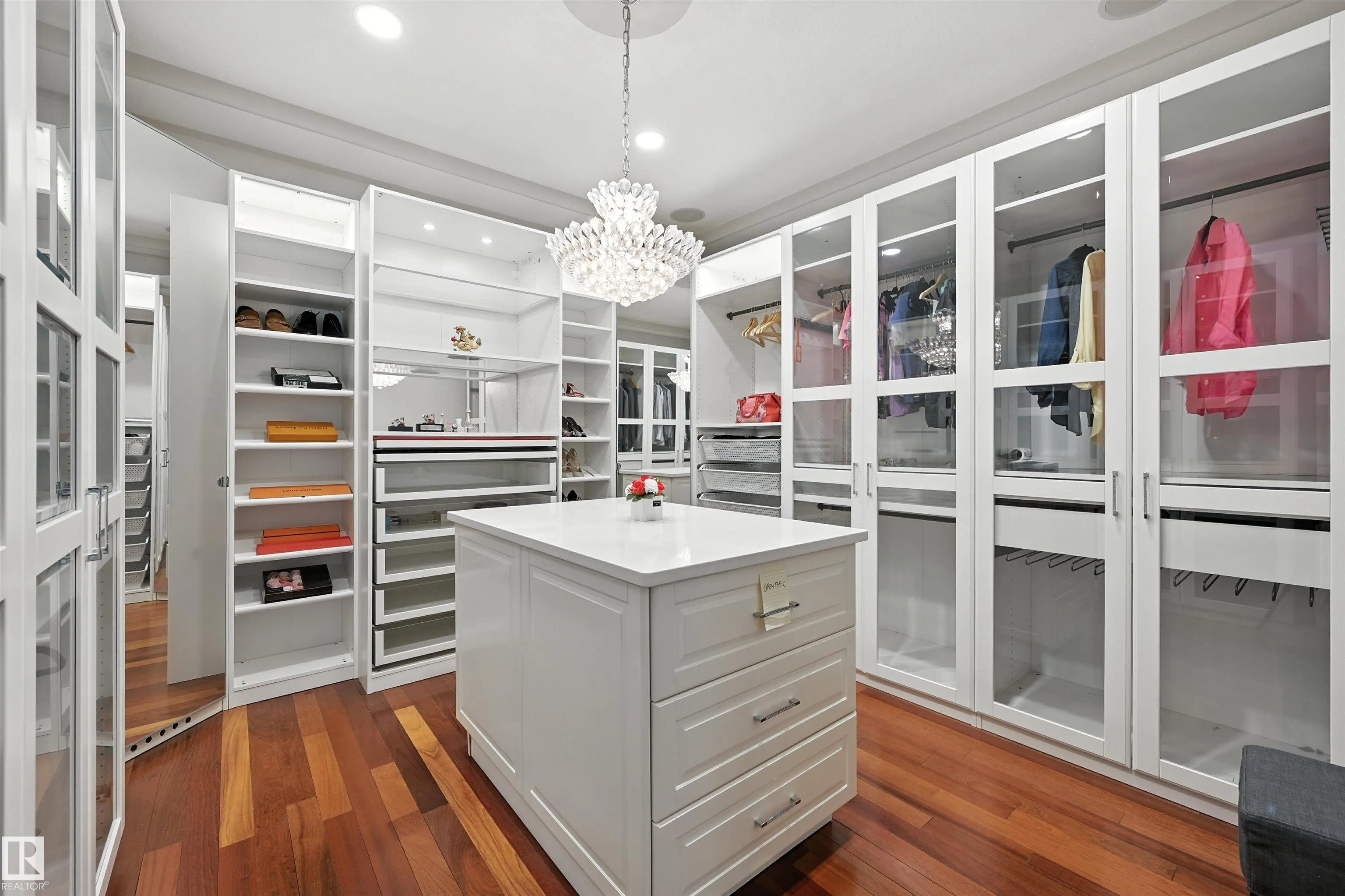 2426 MARTELL Crescent