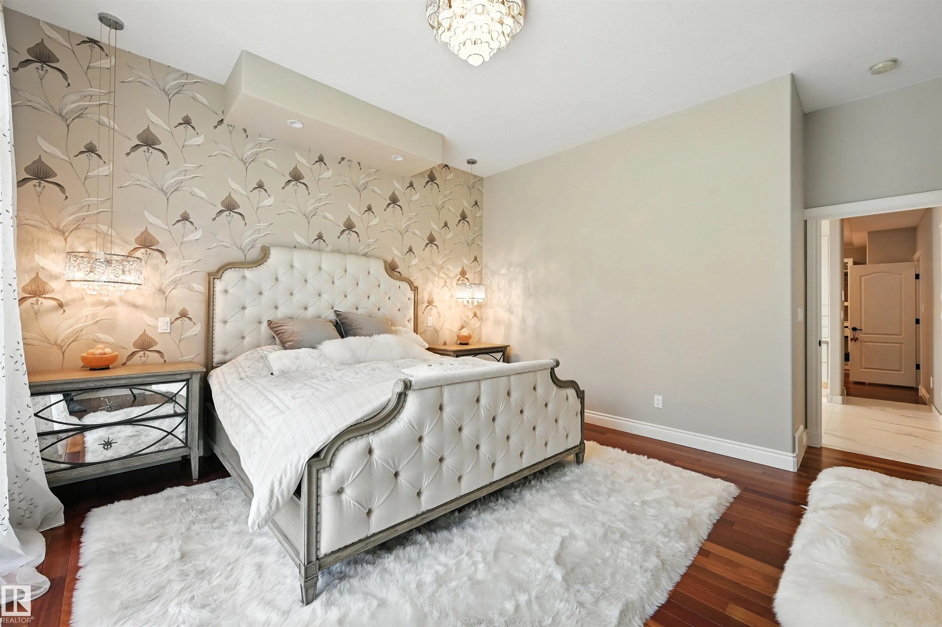 2426 MARTELL Crescent