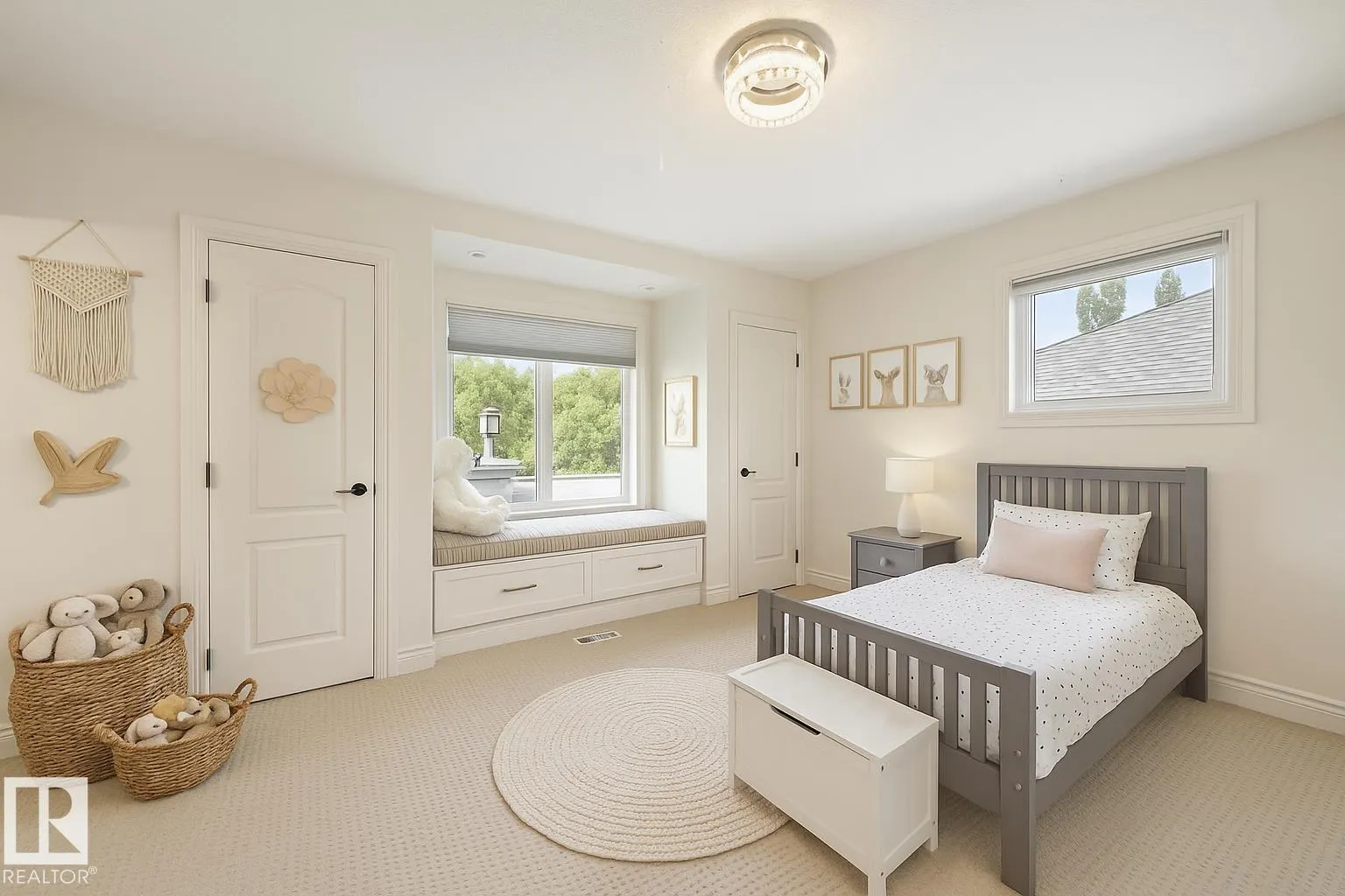 2426 MARTELL Crescent