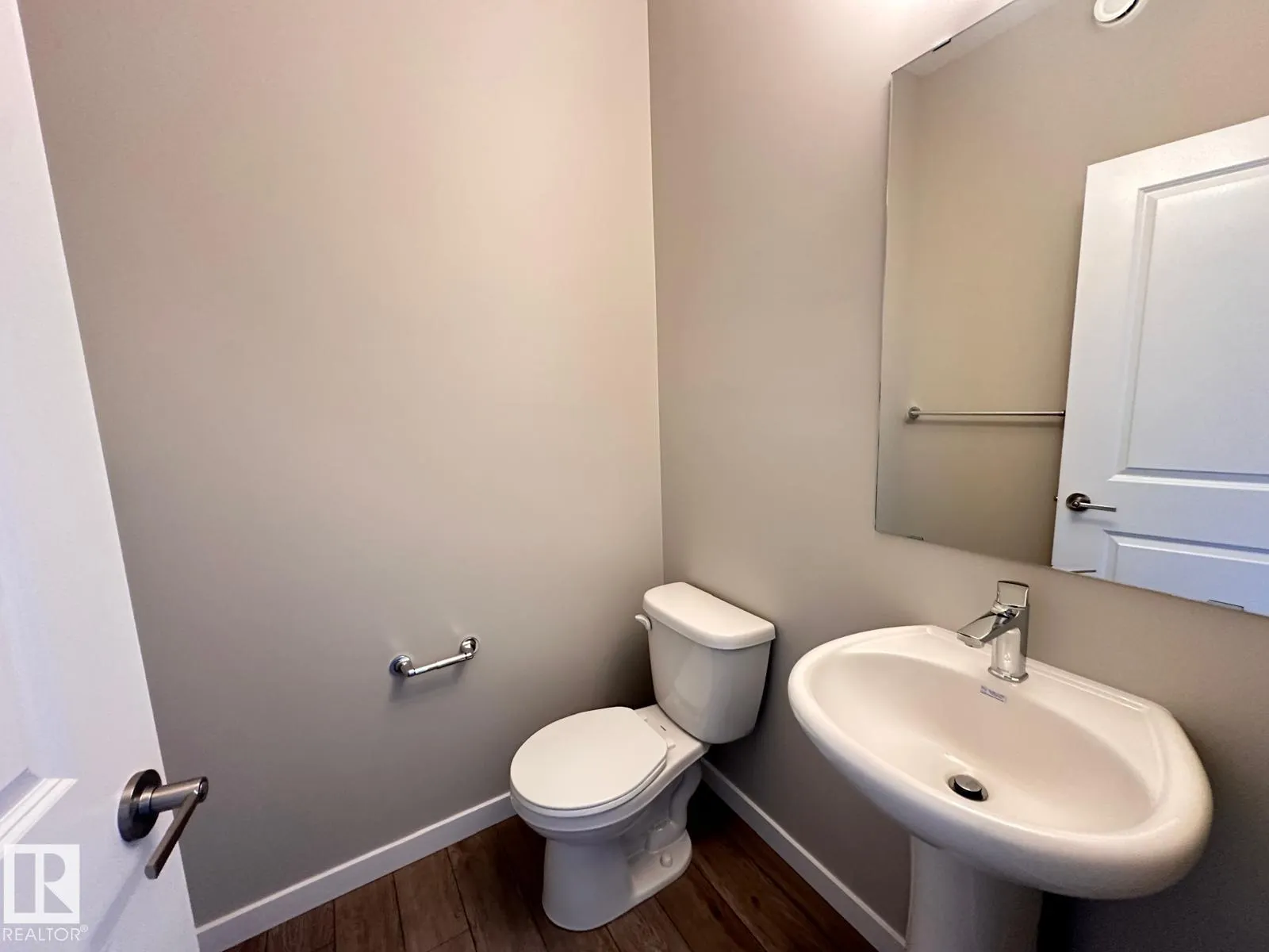 8668 EDGEMONT Link