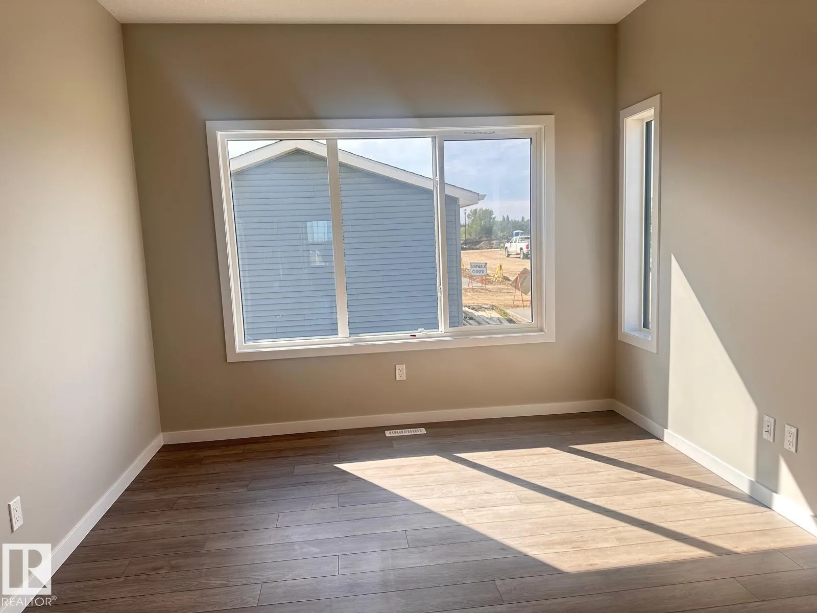 8668 EDGEMONT Link