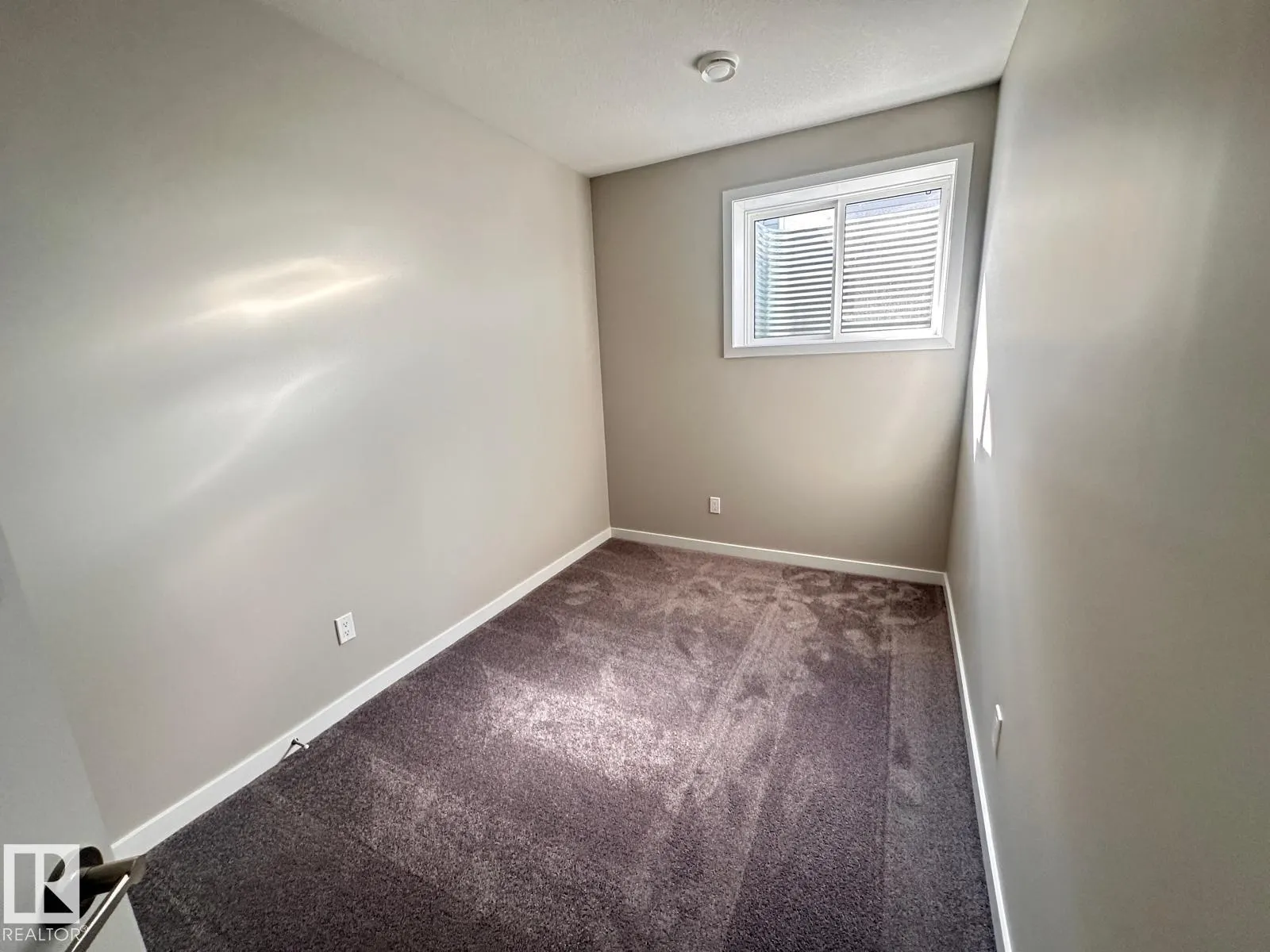 8668 EDGEMONT Link