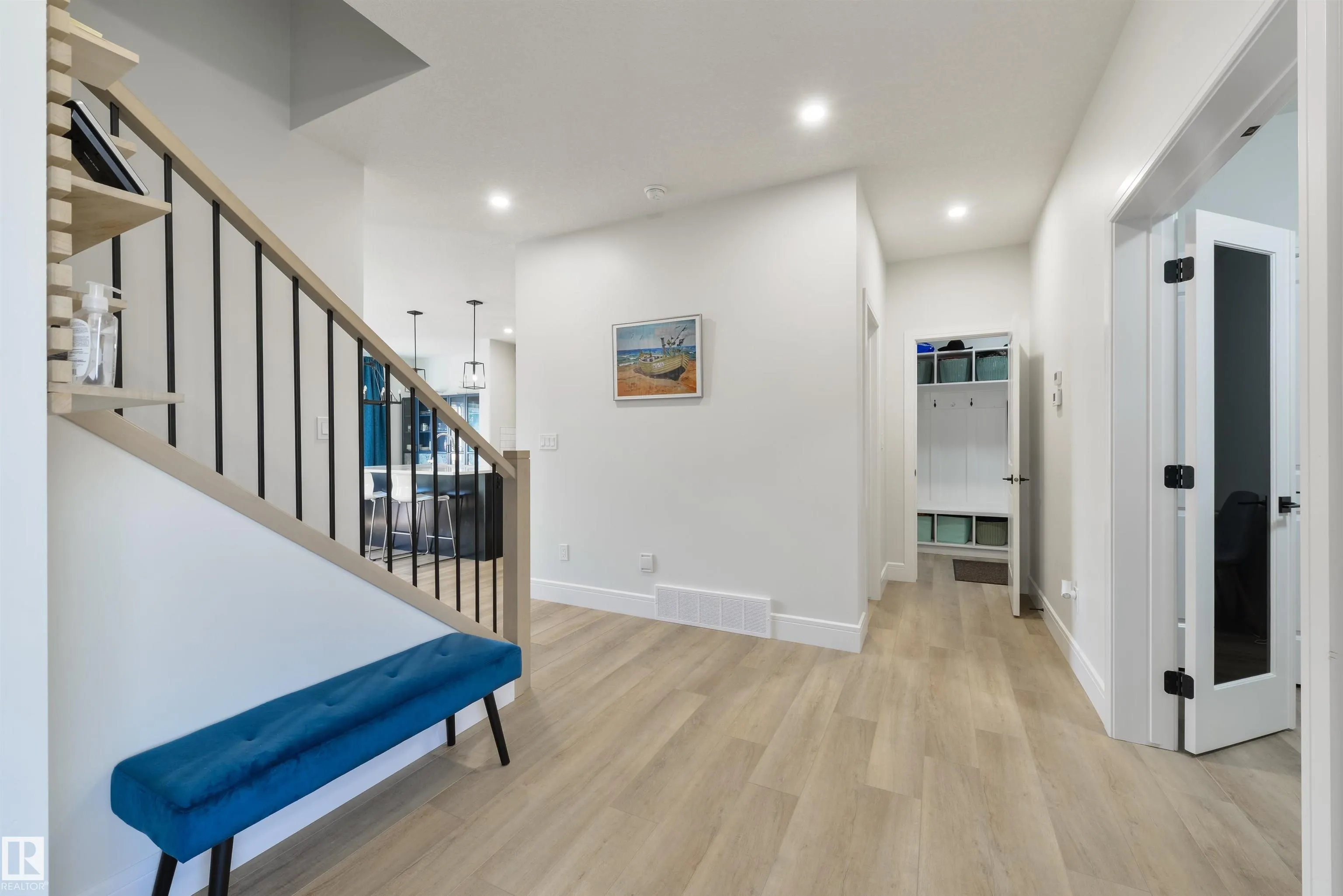 9 HULL Wynd