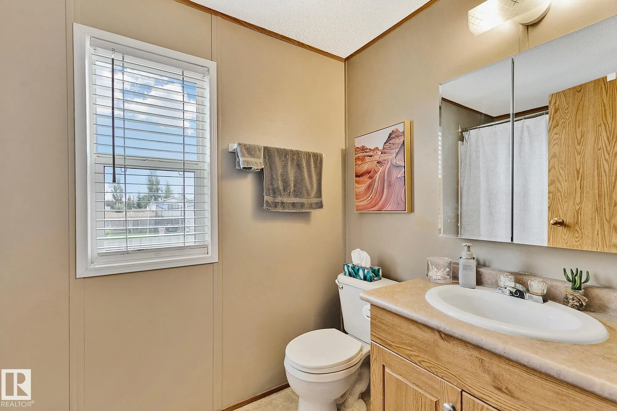 3407 Lakeview Point(e)
