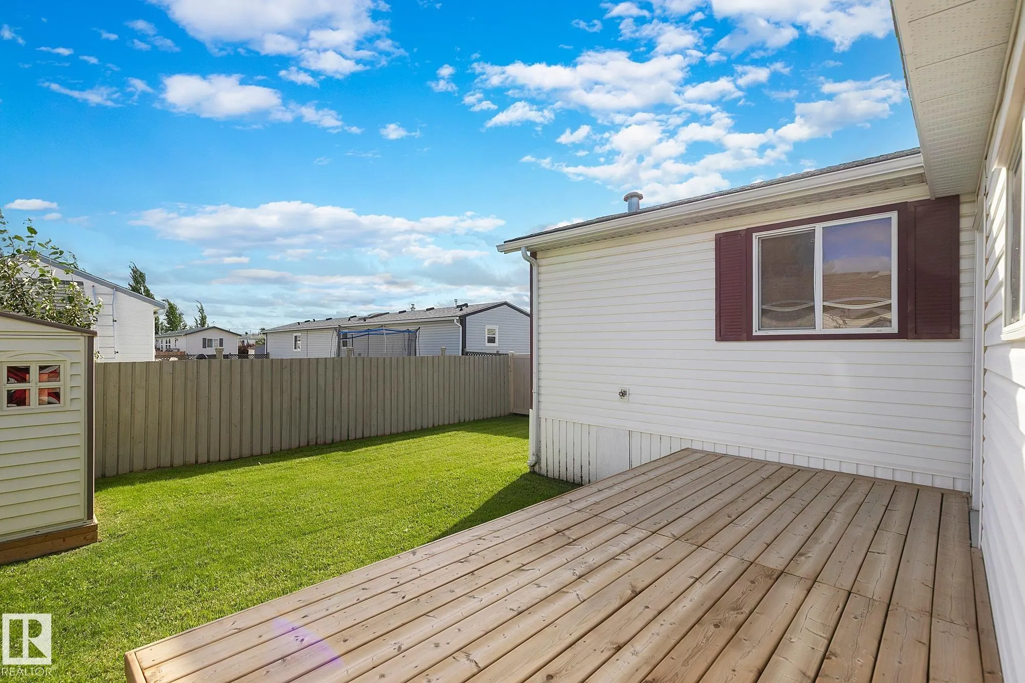3407 Lakeview Point(e)