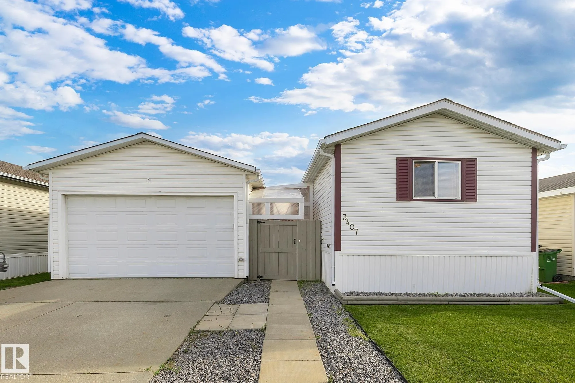3407 Lakeview Point(e)
