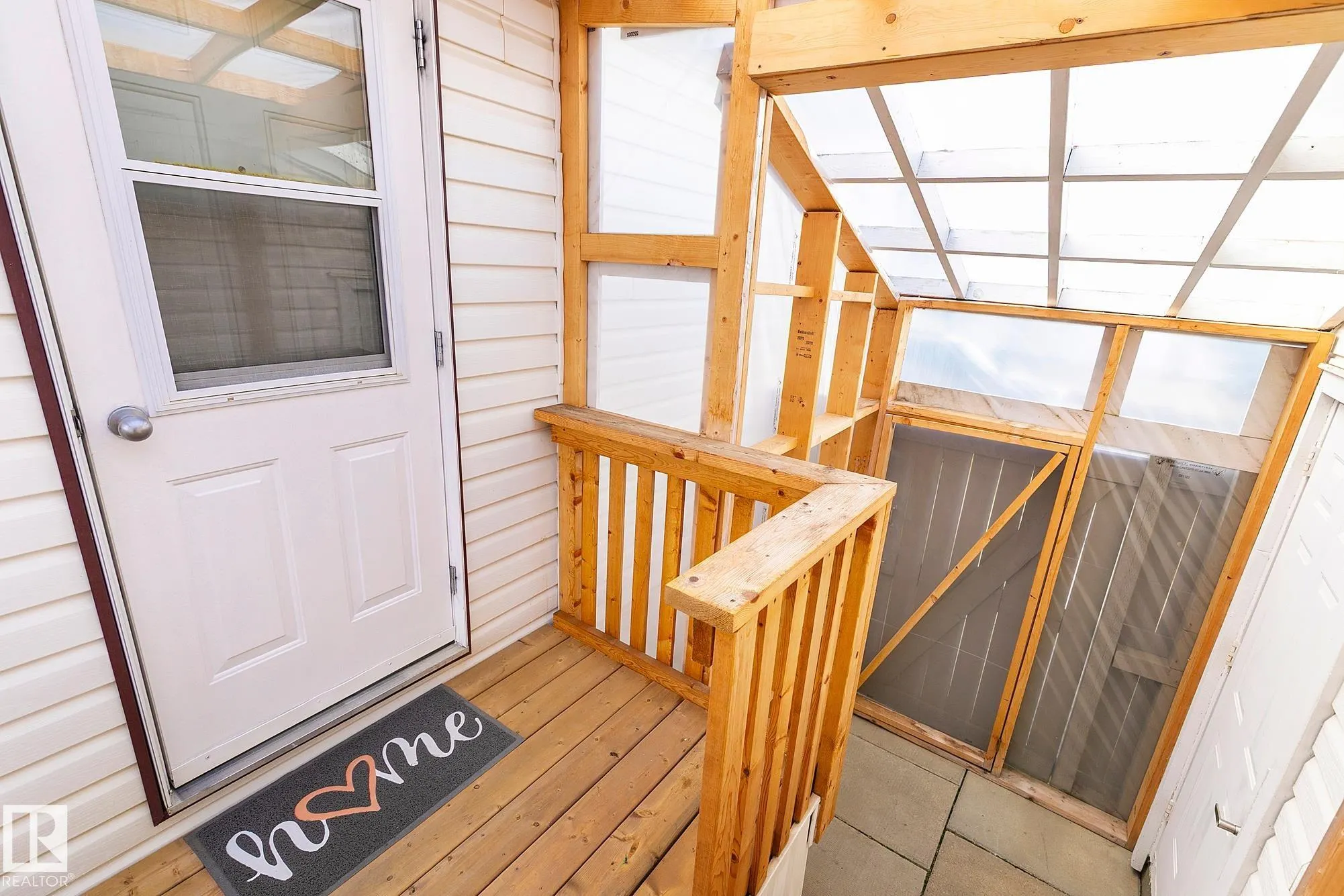 3407 Lakeview Point(e)