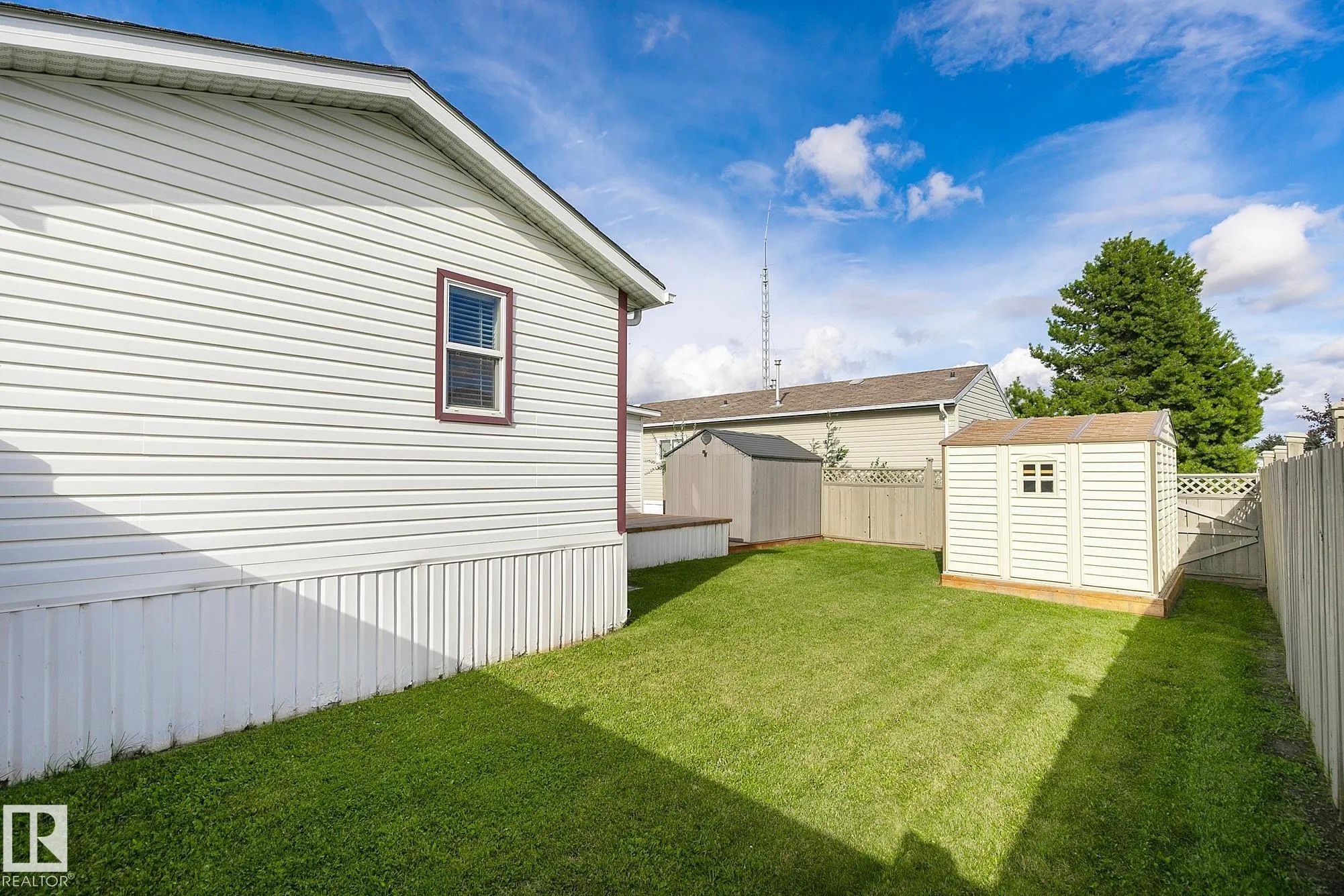 3407 Lakeview Point(e)