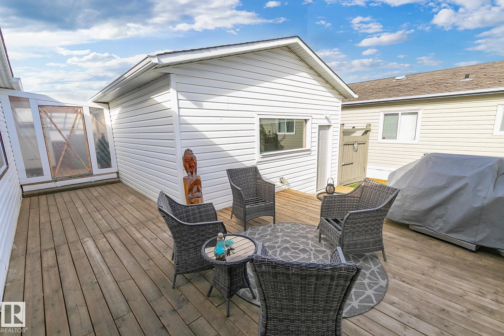 3407 Lakeview Point(e)