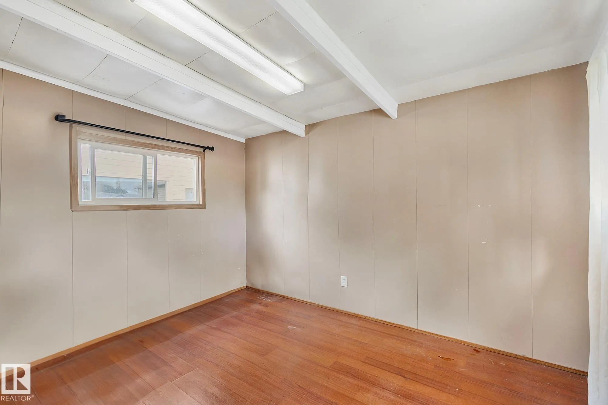 3407 Lakeview Point(e)