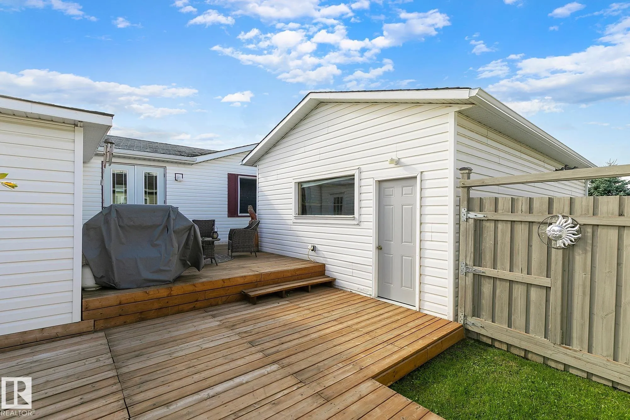 3407 Lakeview Point(e)