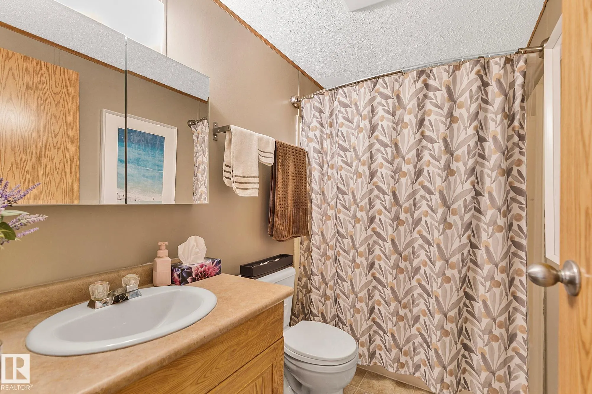 3407 Lakeview Point(e)