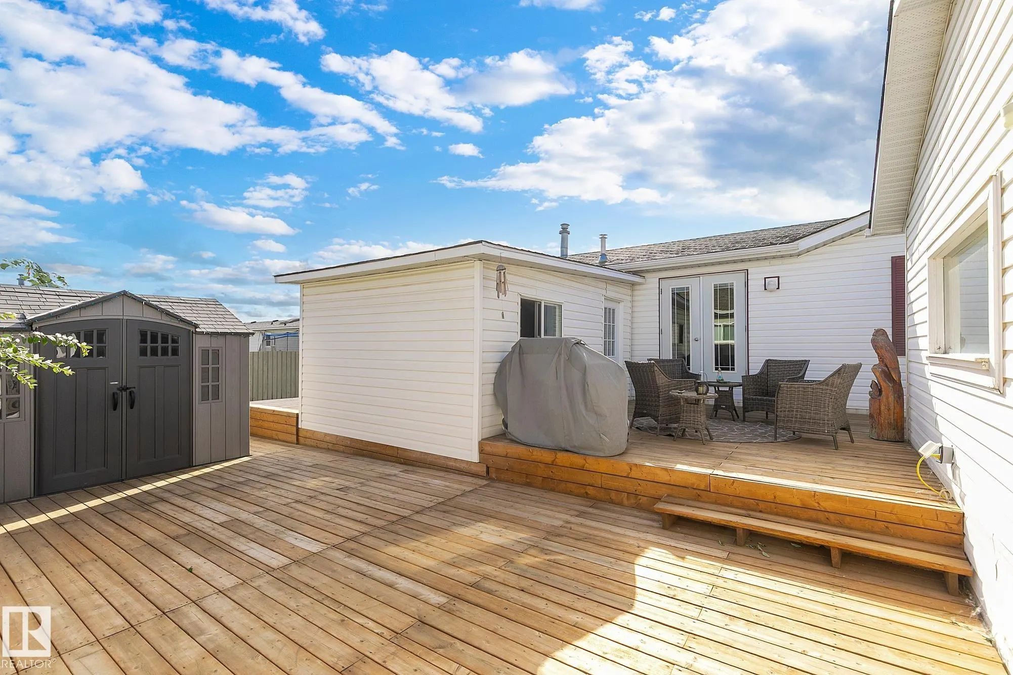 3407 Lakeview Point(e)
