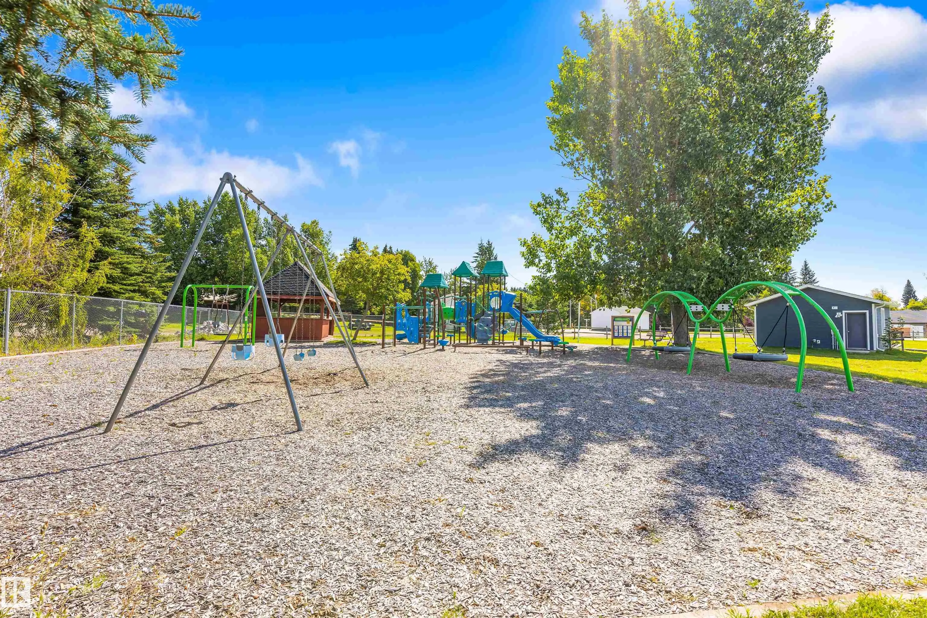1700 LAKESIDE Drive
