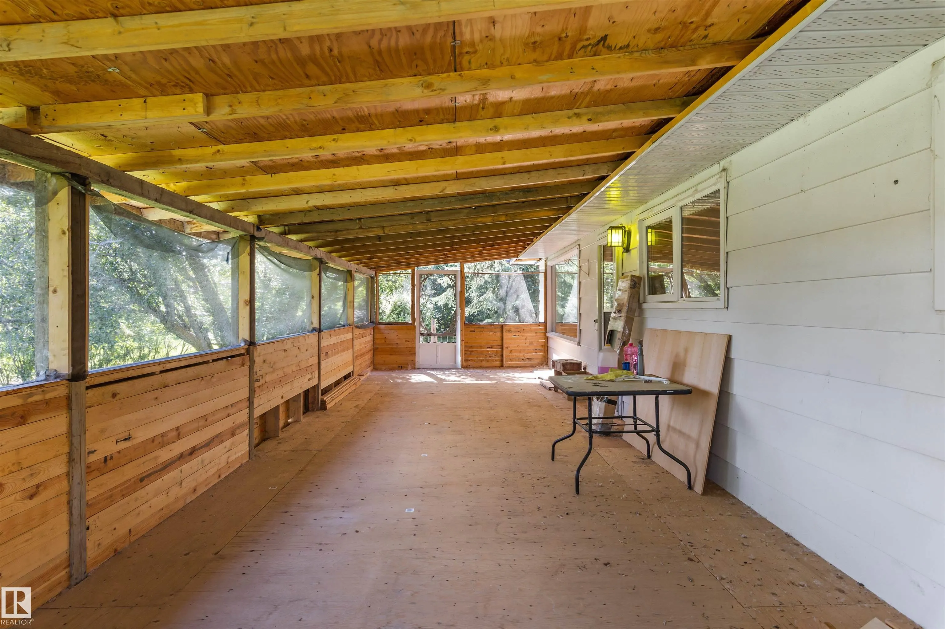 1700 LAKESIDE Drive