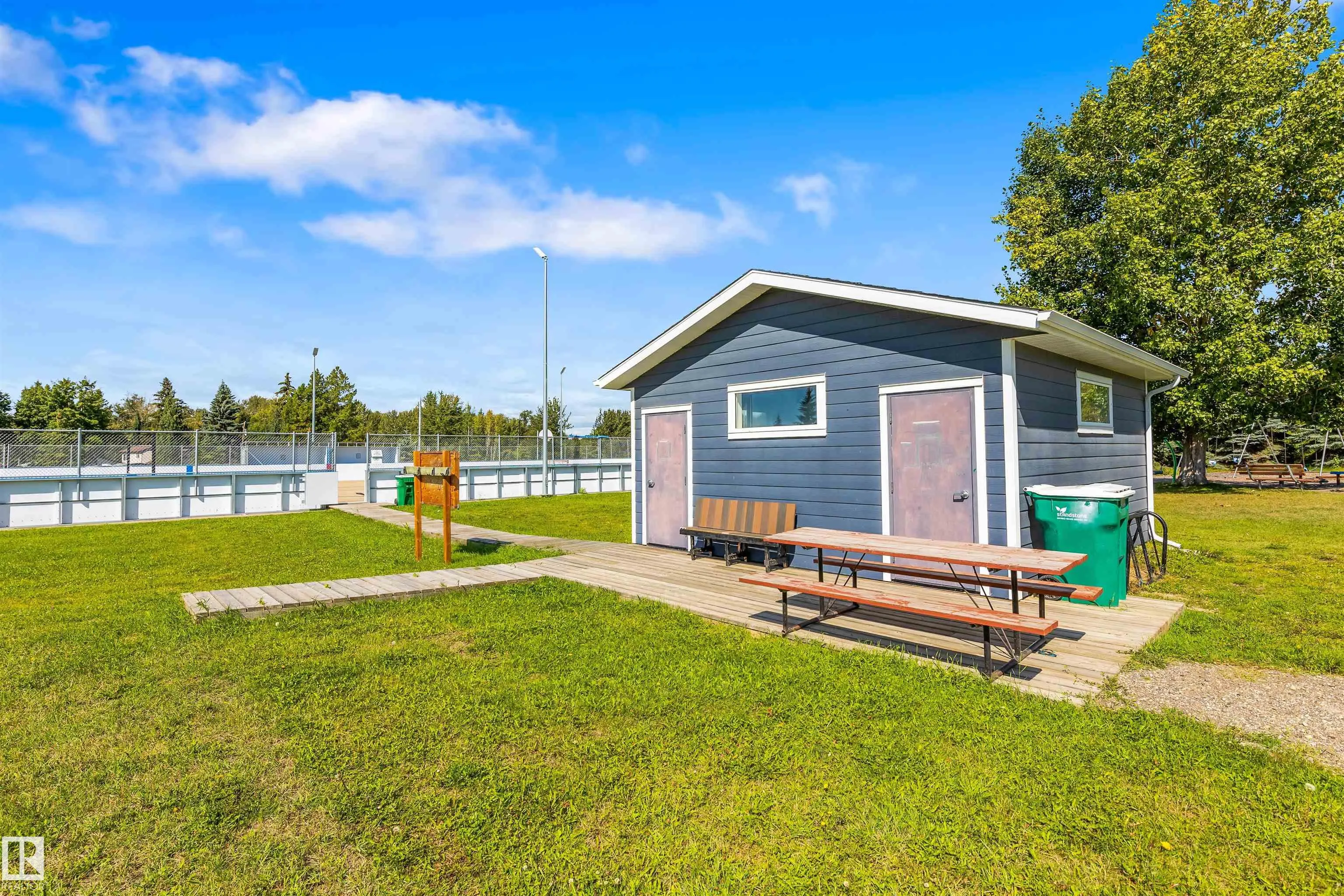 1700 LAKESIDE Drive