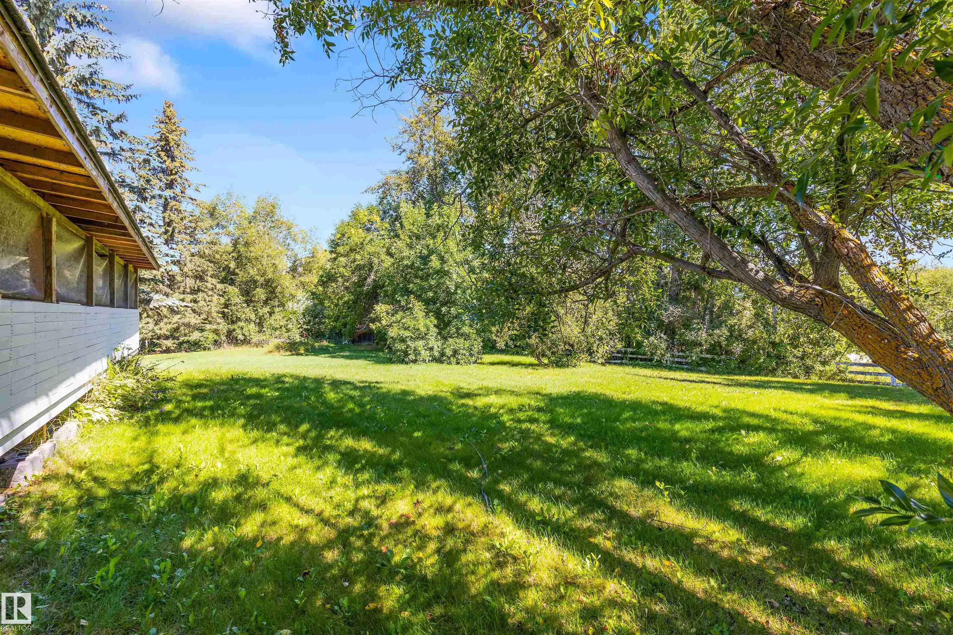 1700 LAKESIDE Drive