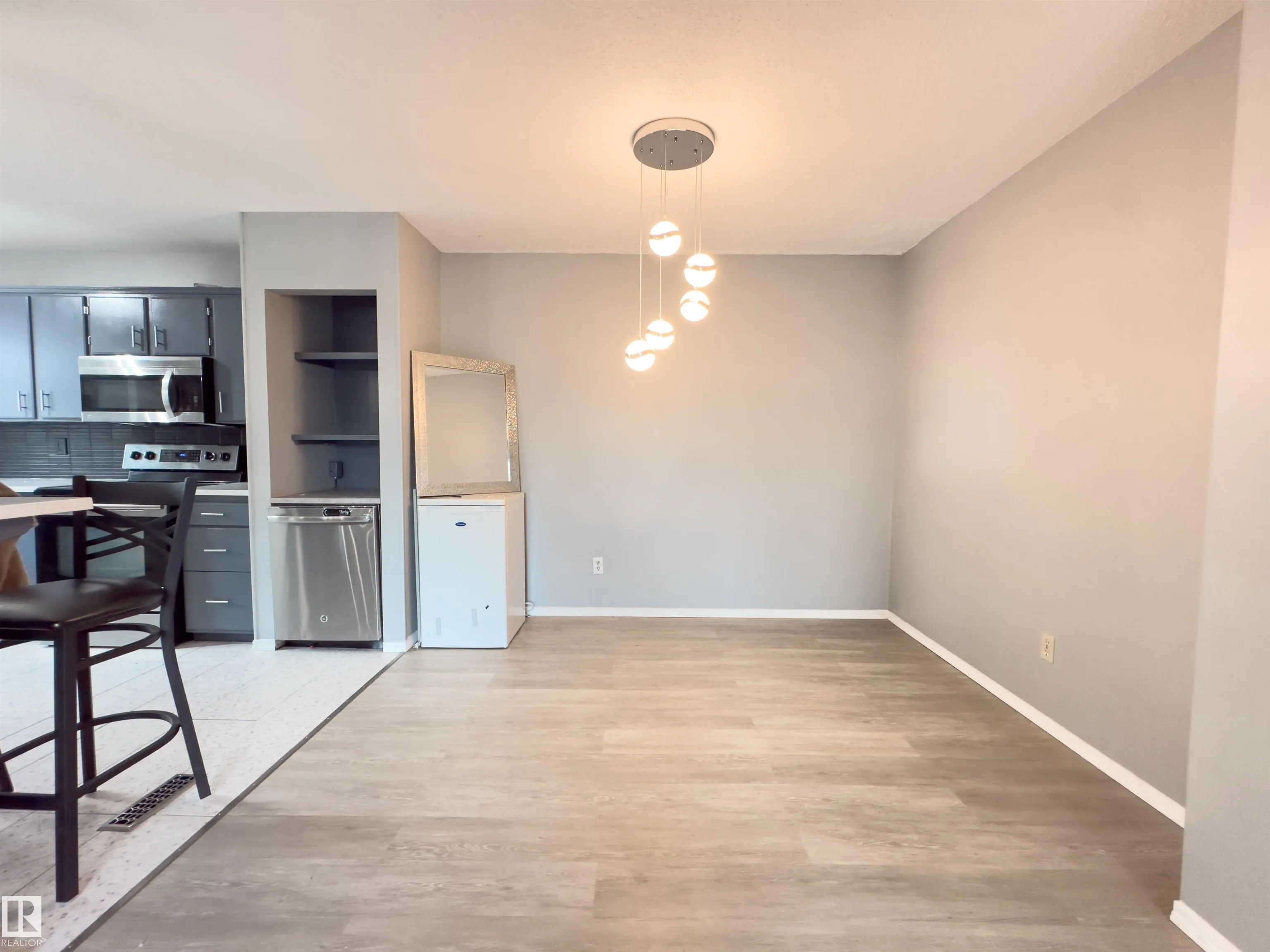858 ERIN Place