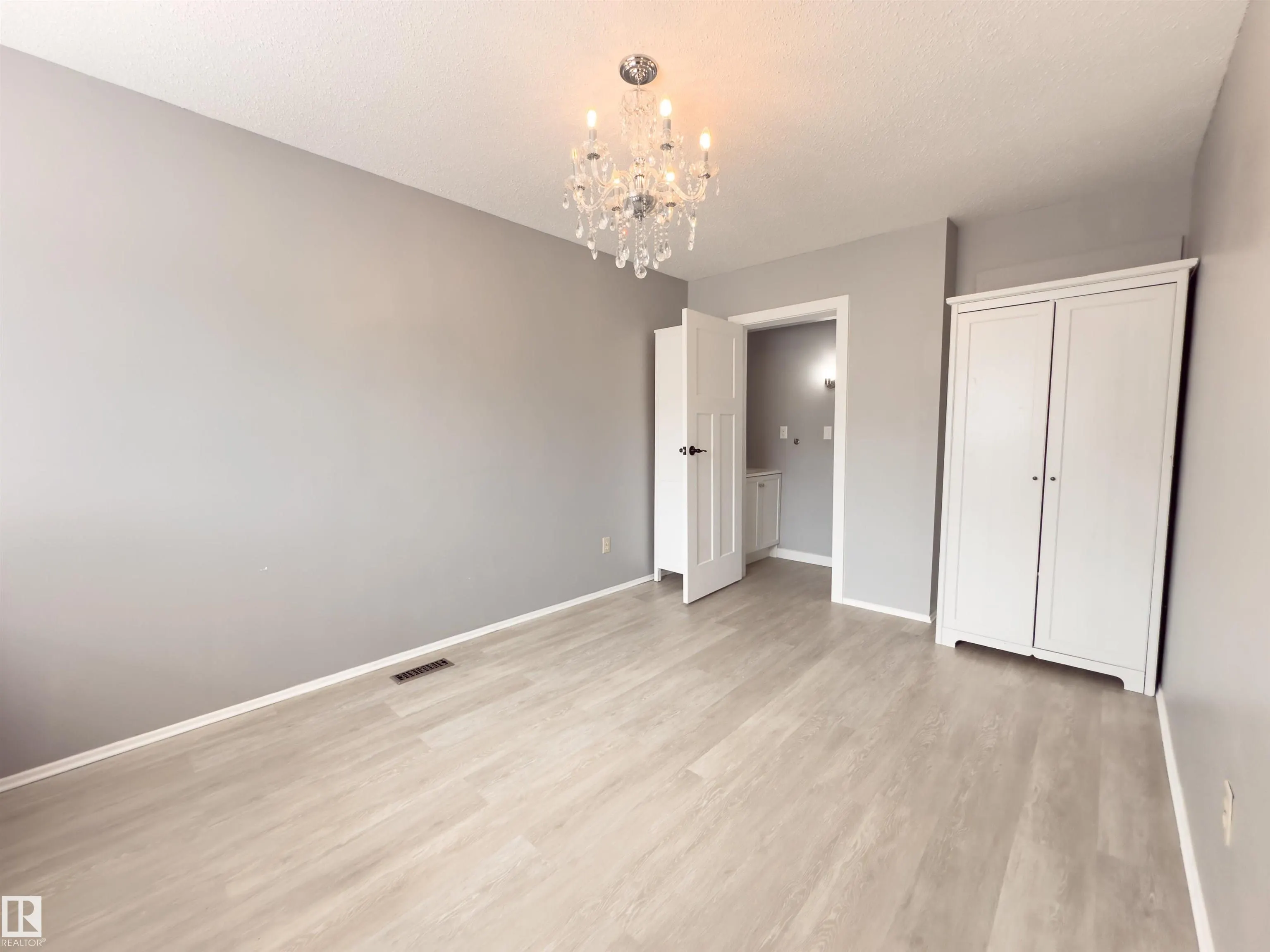858 ERIN Place