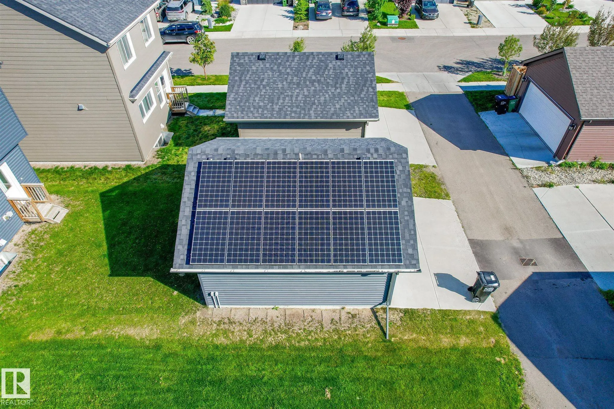 1647 GRAYDON HILL LINK Link