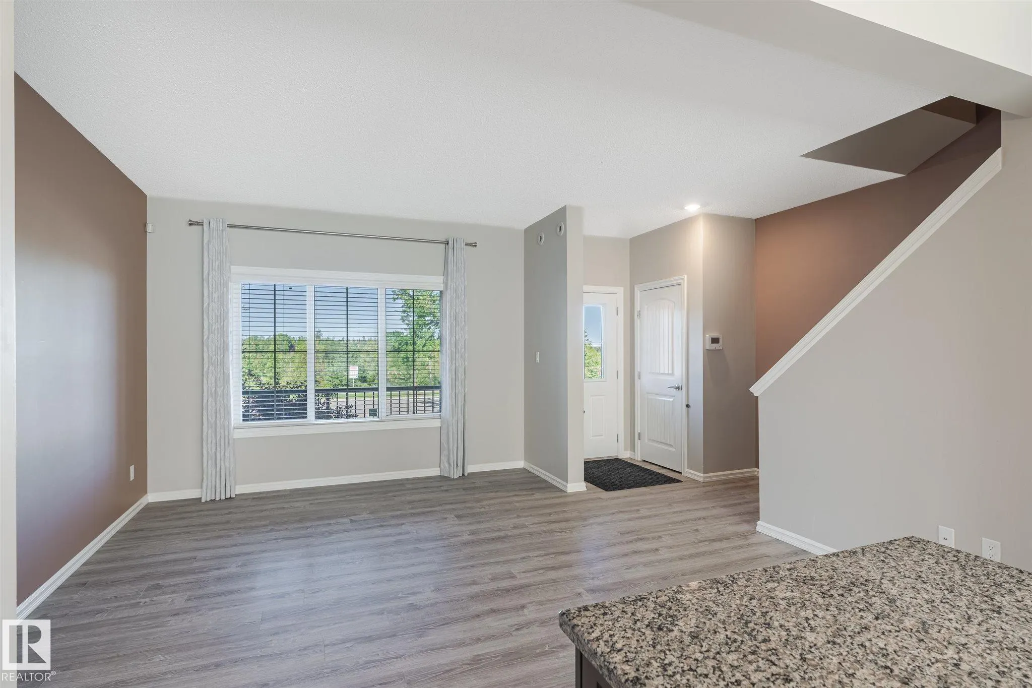 1647 GRAYDON HILL LINK Link