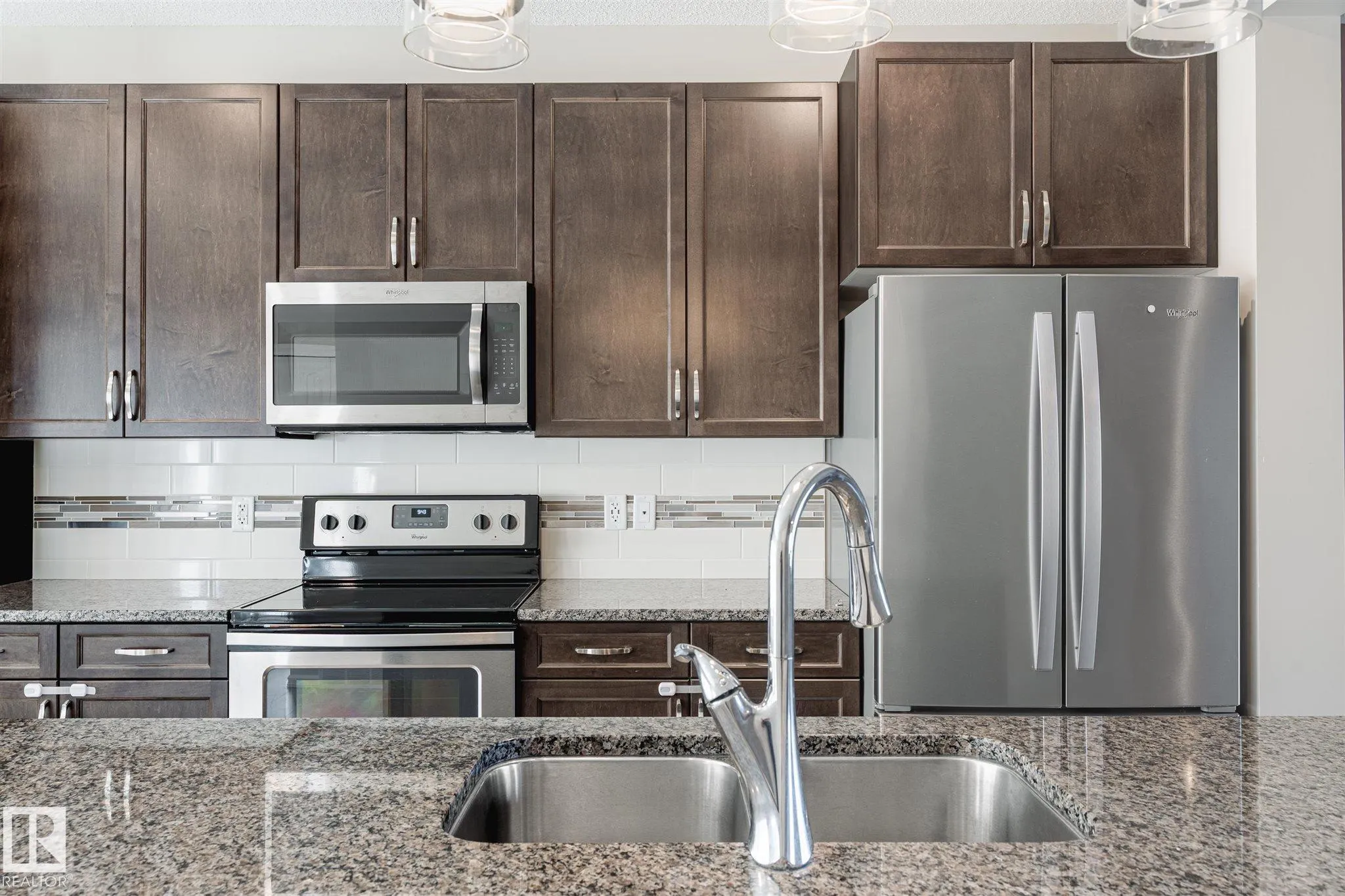 1647 GRAYDON HILL LINK Link
