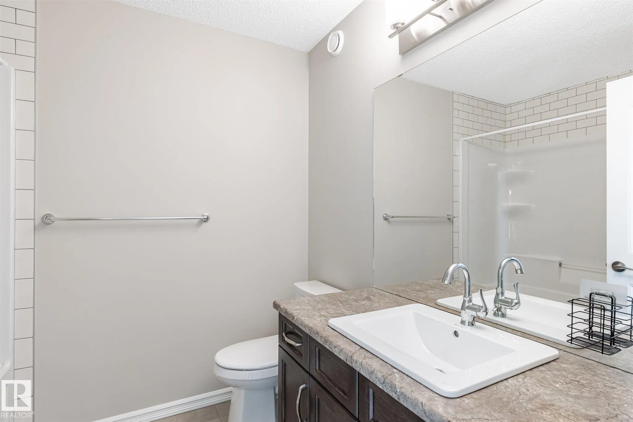 1647 GRAYDON HILL LINK Link