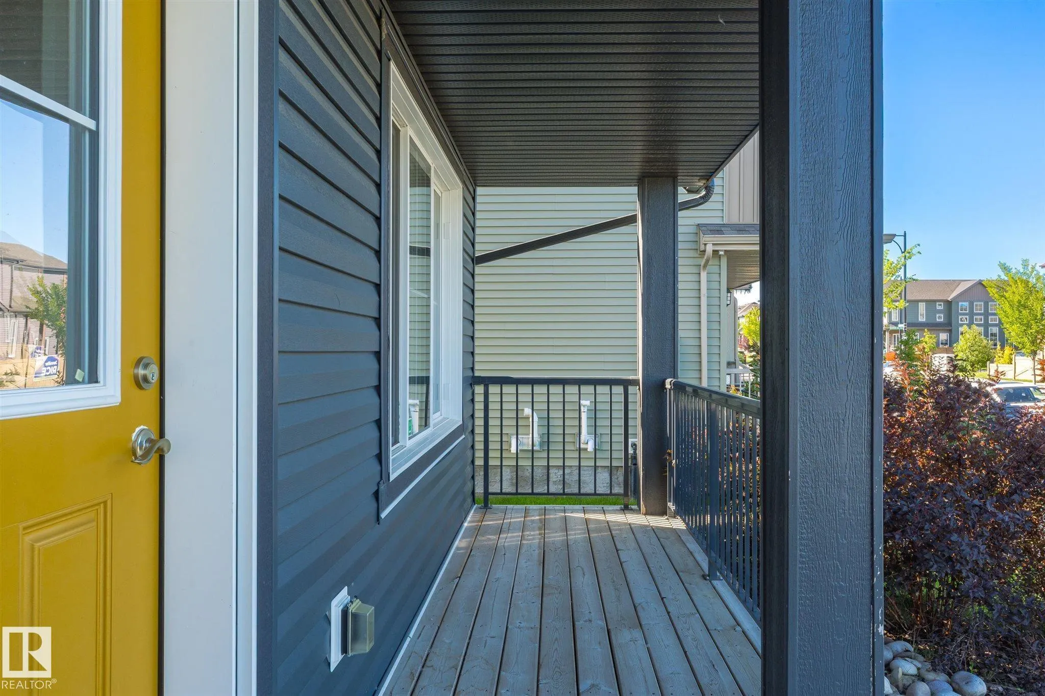 1647 GRAYDON HILL LINK Link