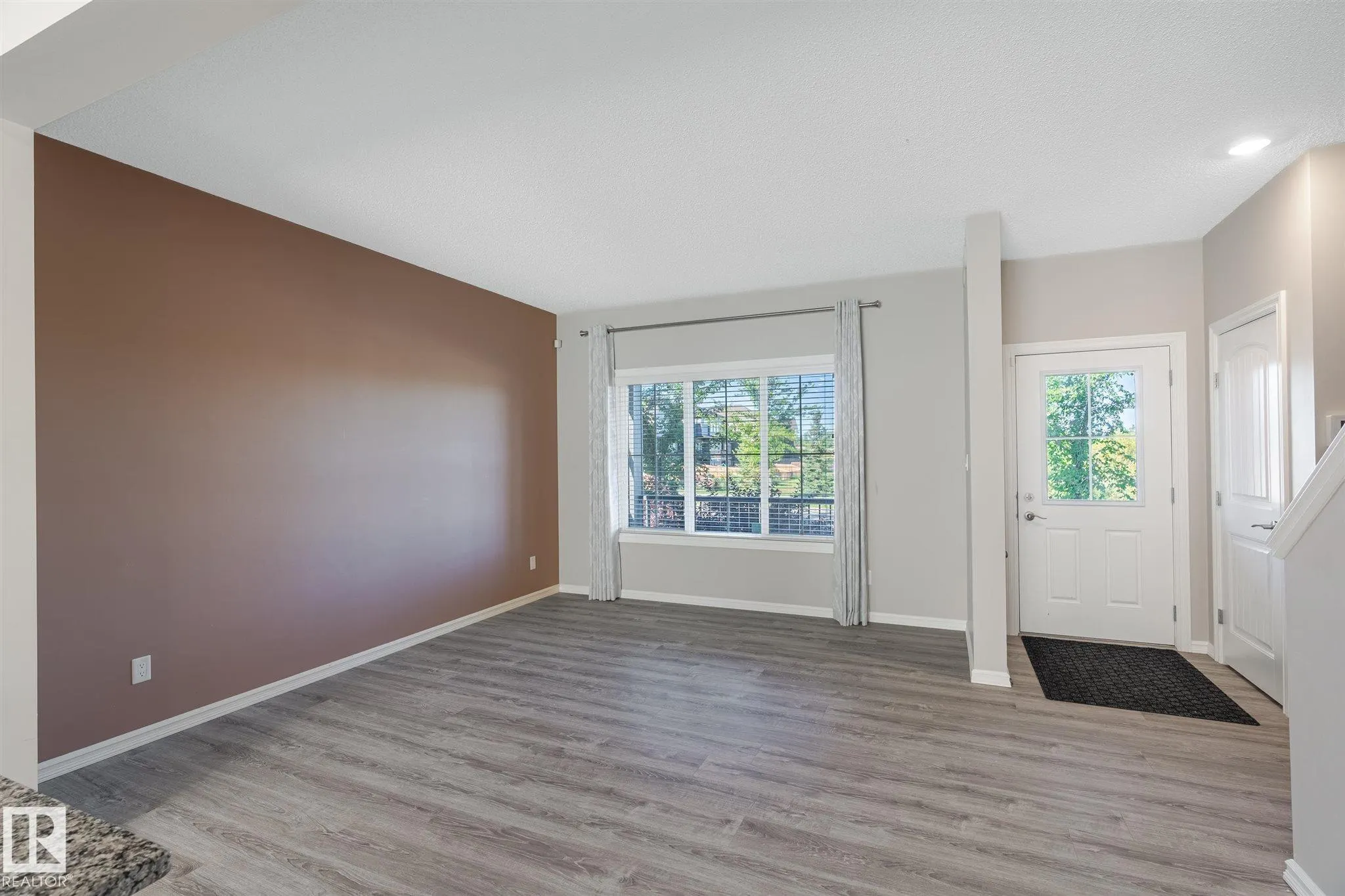 1647 GRAYDON HILL LINK Link