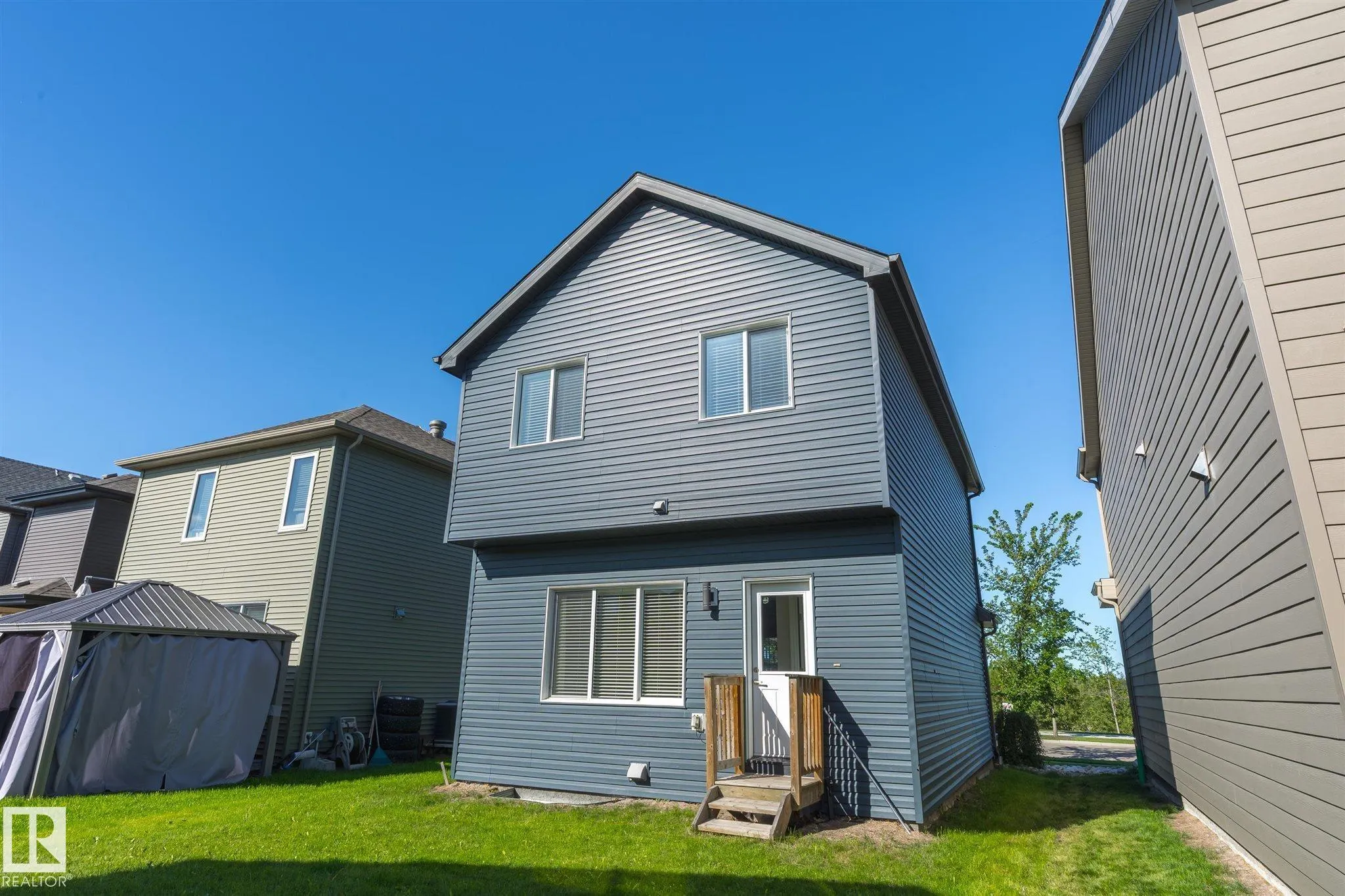 1647 GRAYDON HILL LINK Link