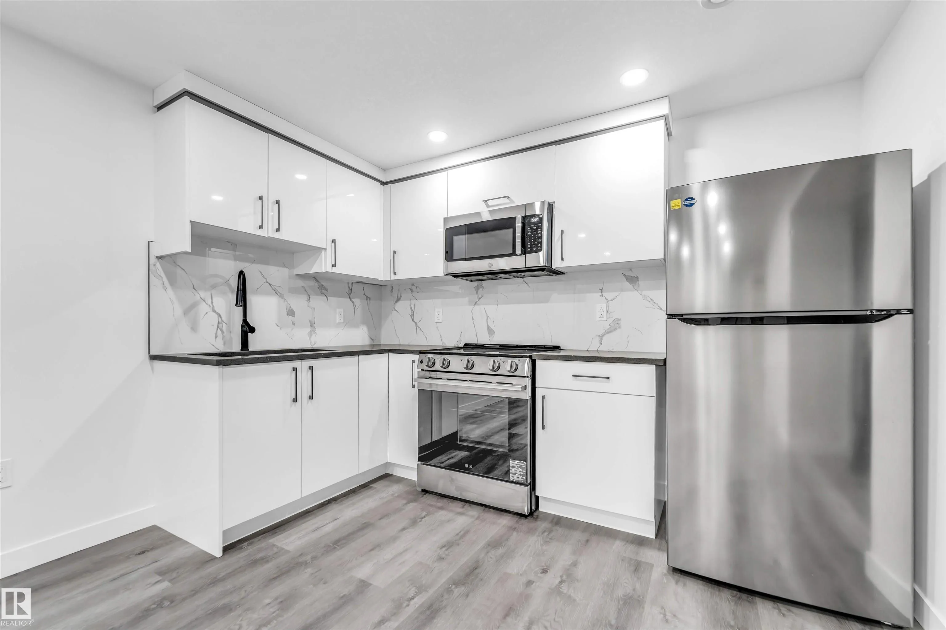 13604 139 Street