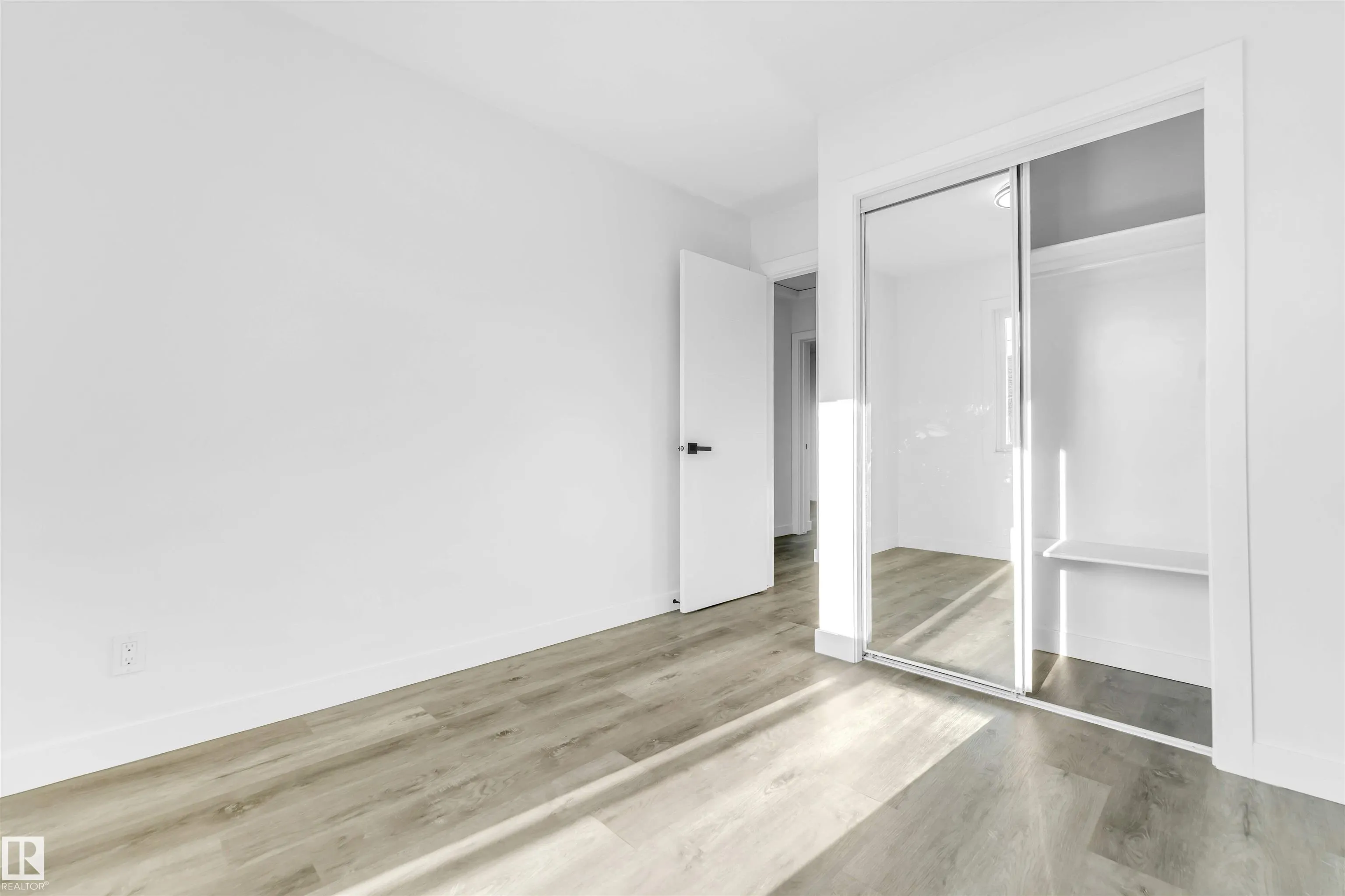 13604 139 Street