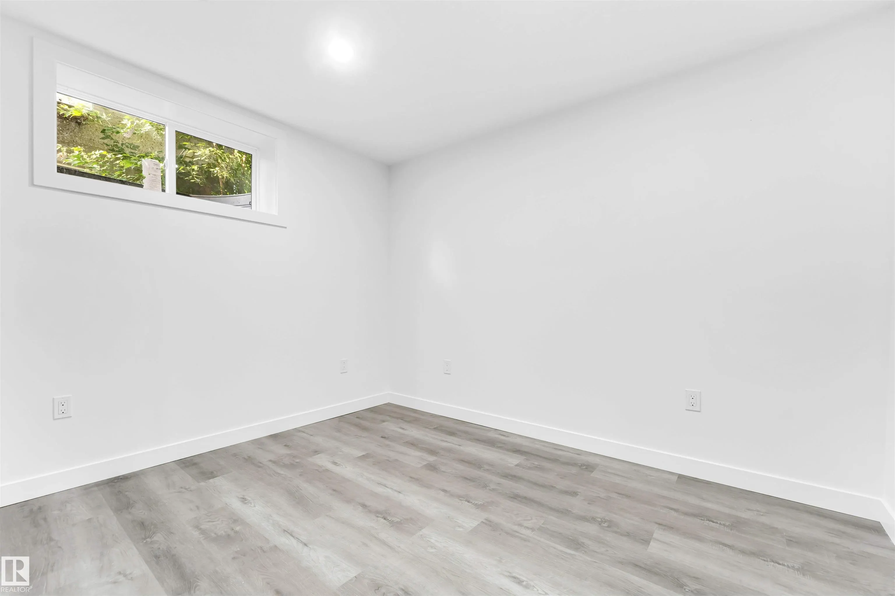 13604 139 Street